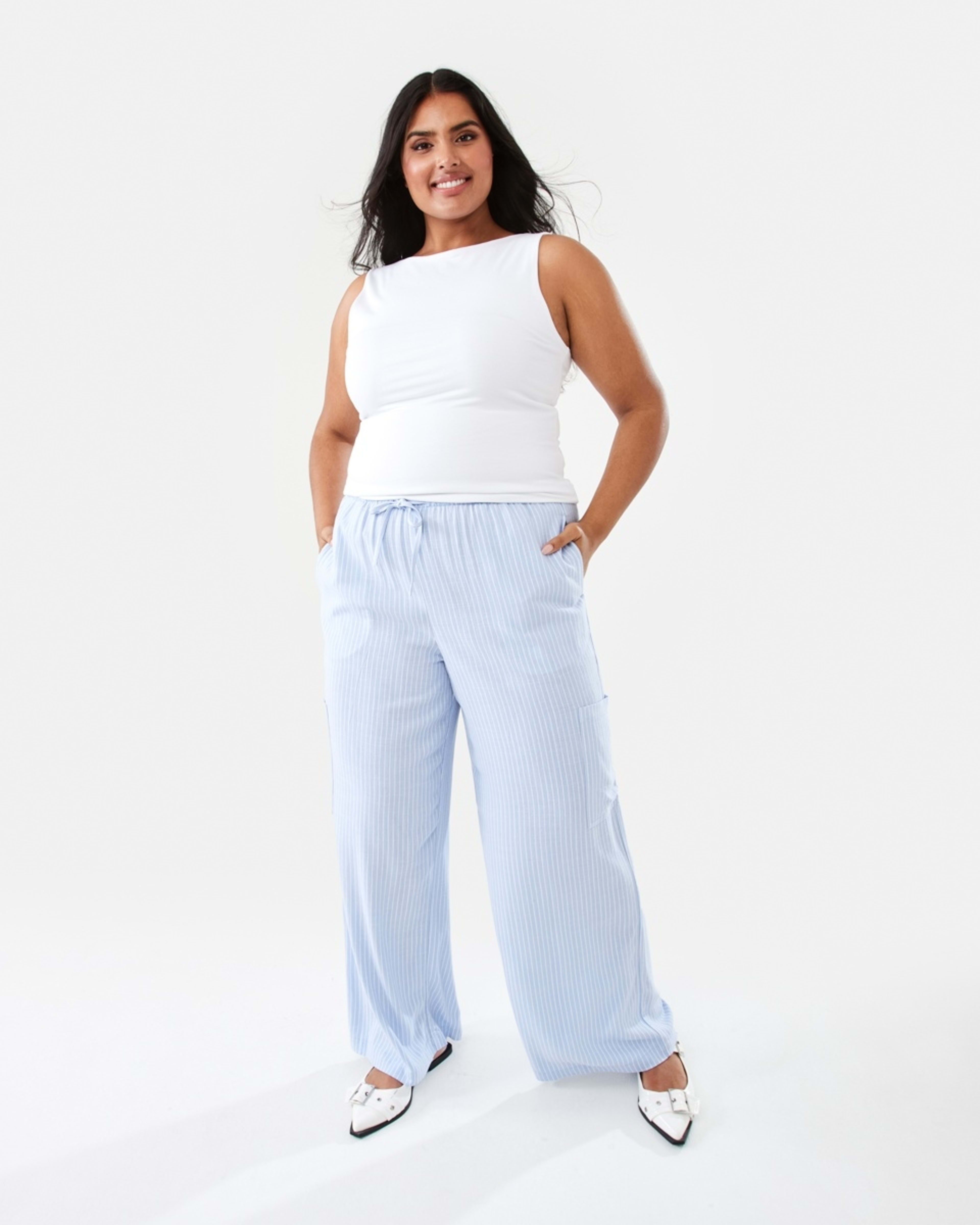 4 Textured Cargo Pants Blue Str, 4 of 9