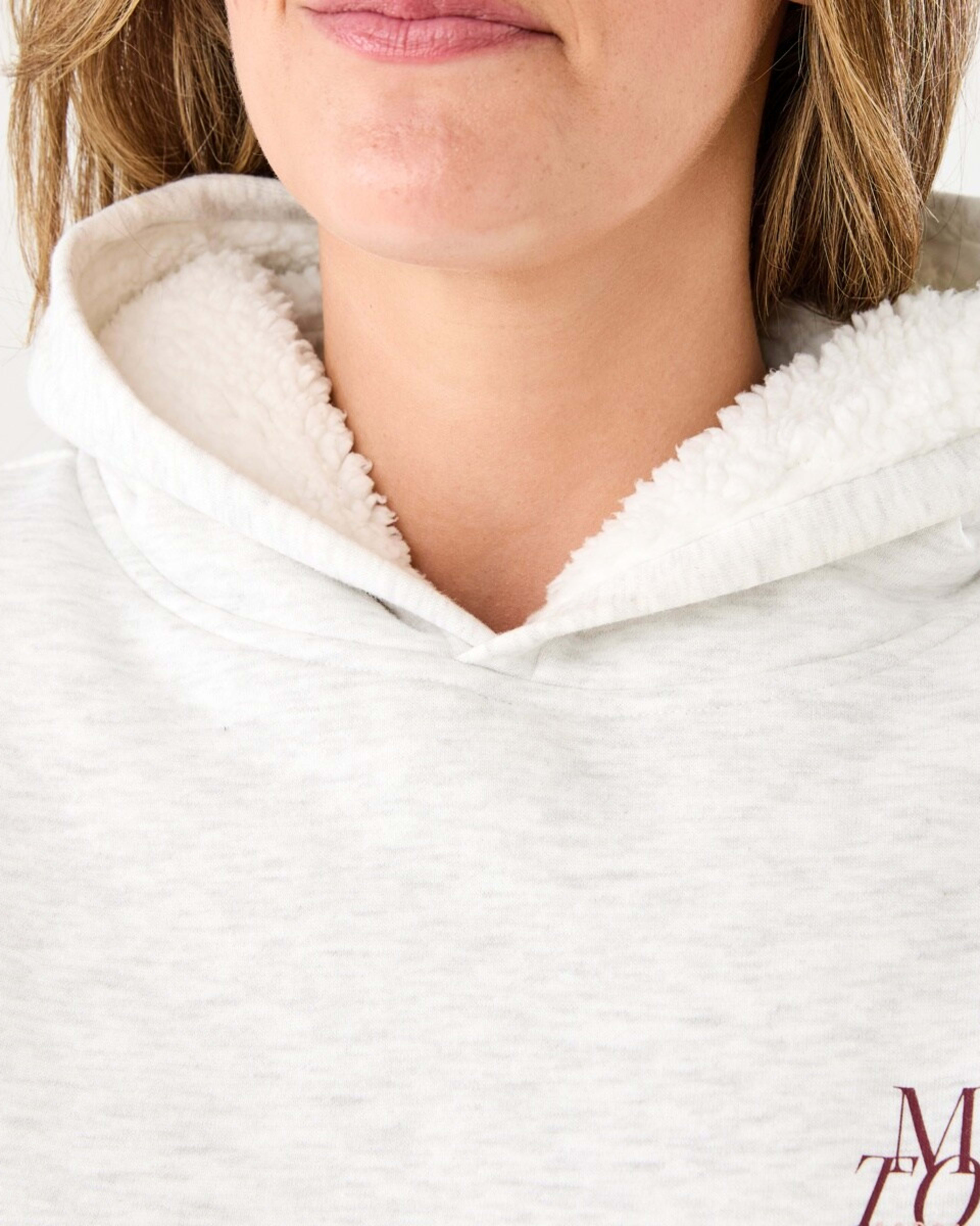 5 Sherpa Lined Graphic Hoodie Midtown, 5 of 7