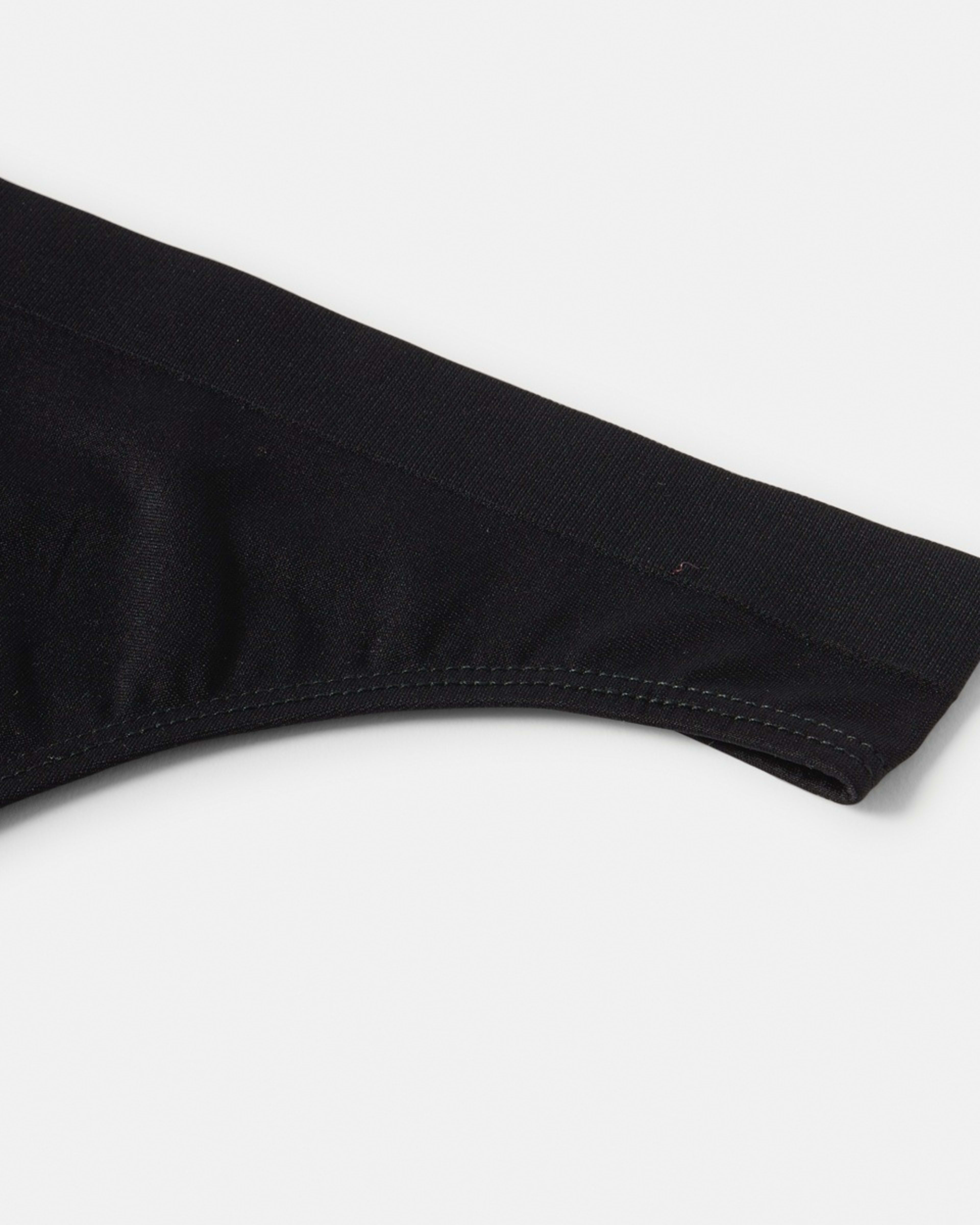 6 Ultra Smooth Seamfree G-String Briefs BLACK, 6 of 6