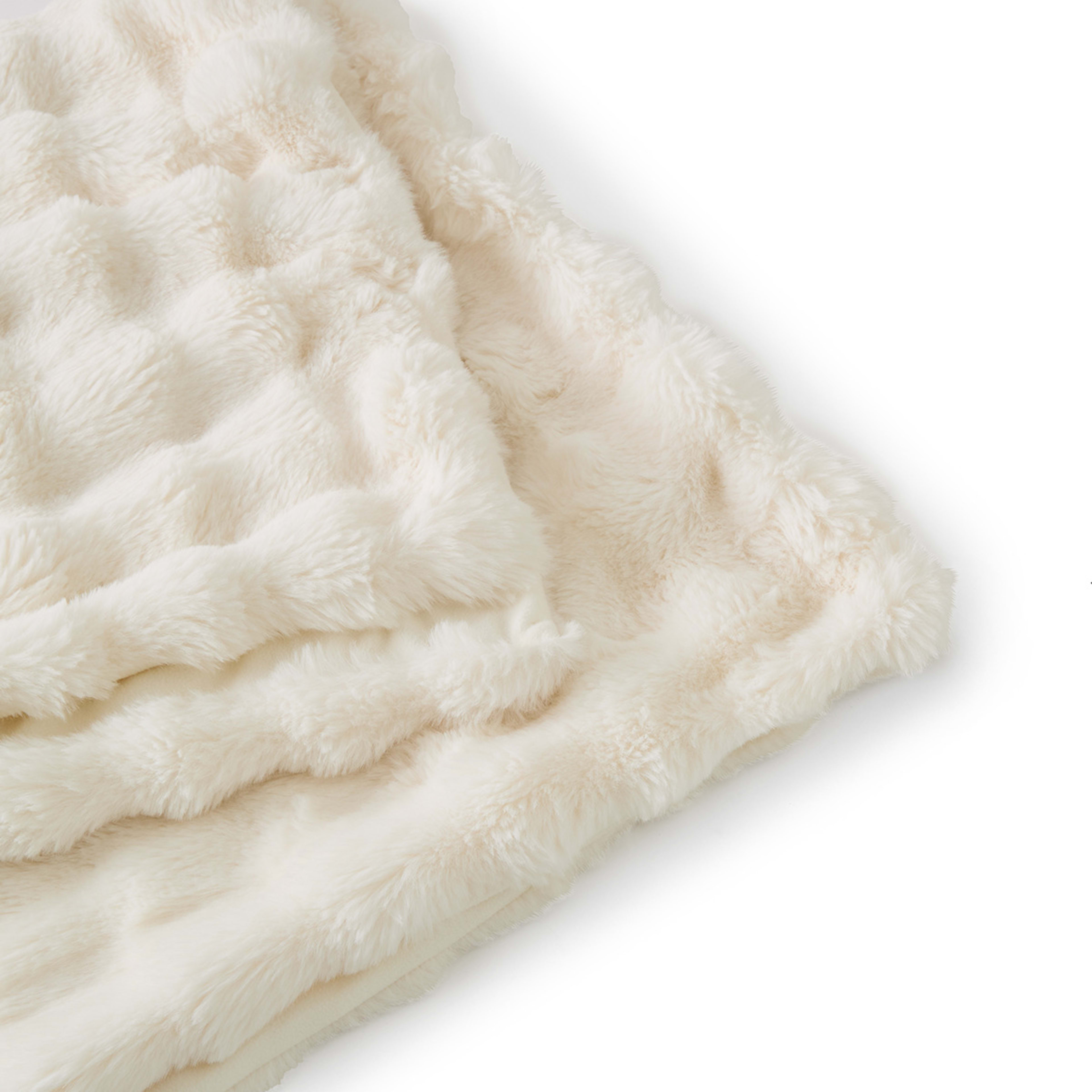 5 Faux Fur Throw - White, 5 of 6