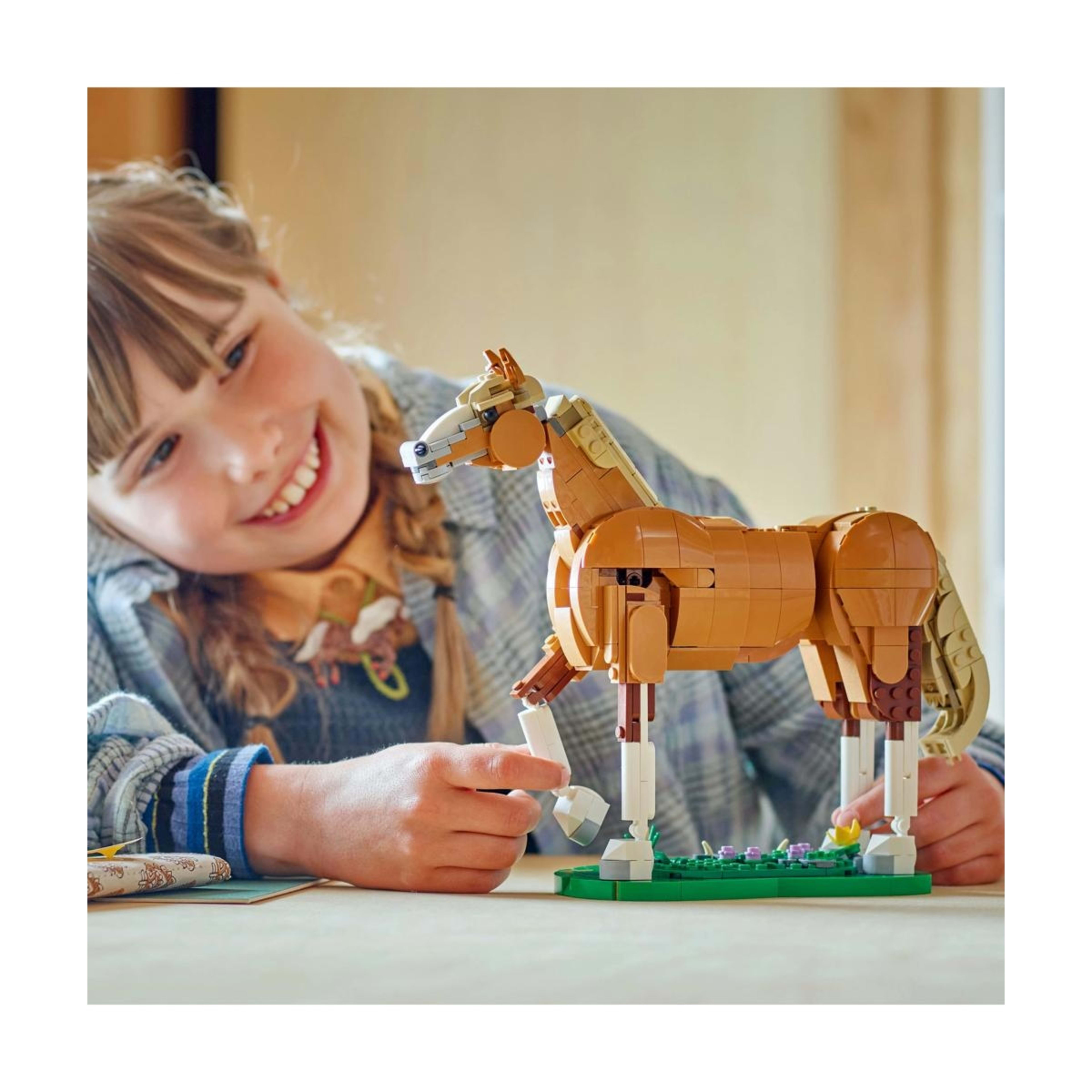8 LEGO Creator Beautiful Horse 31166, 8 of 10