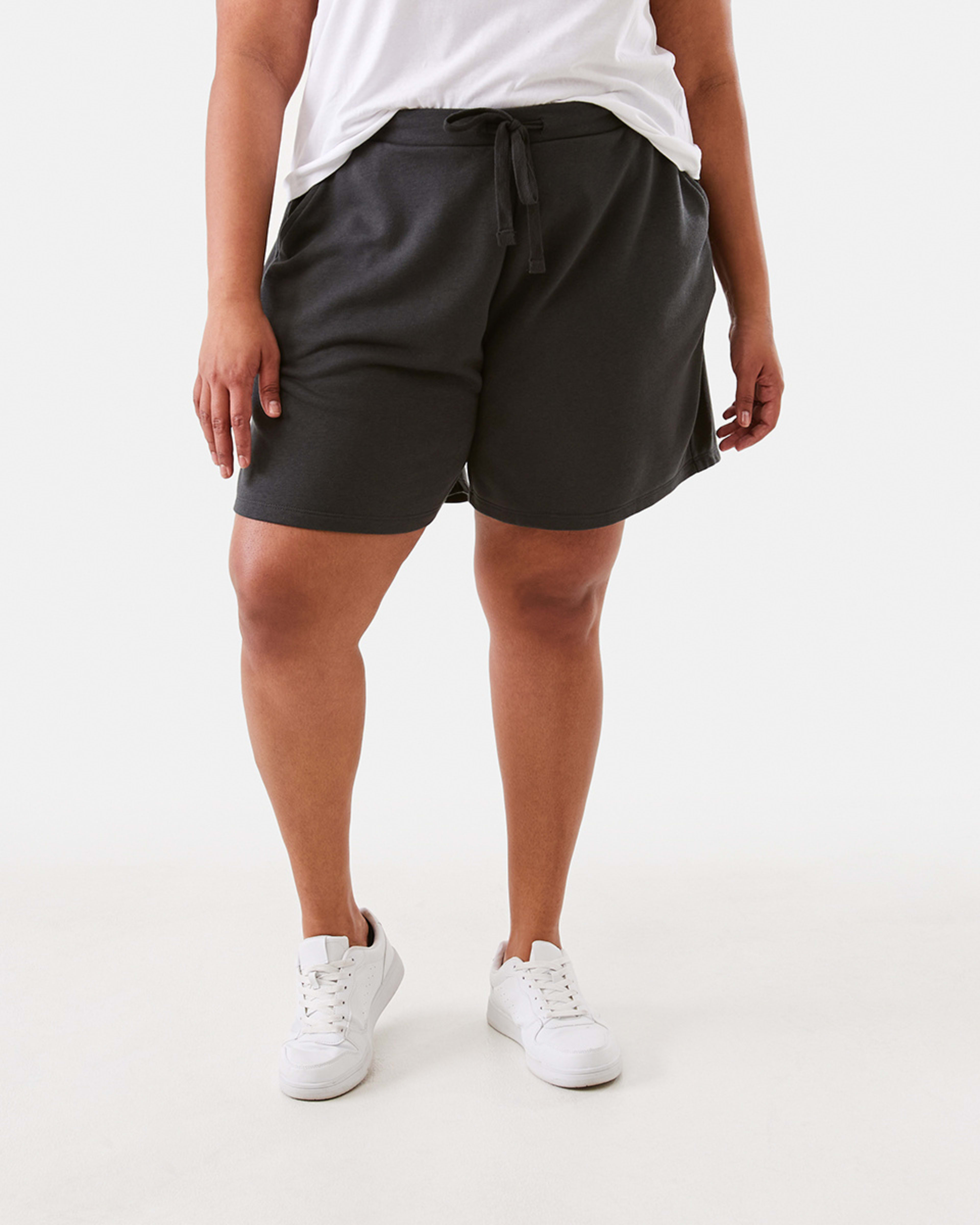 6 Curve Leisure Shorts Black Wash, 6 of 6