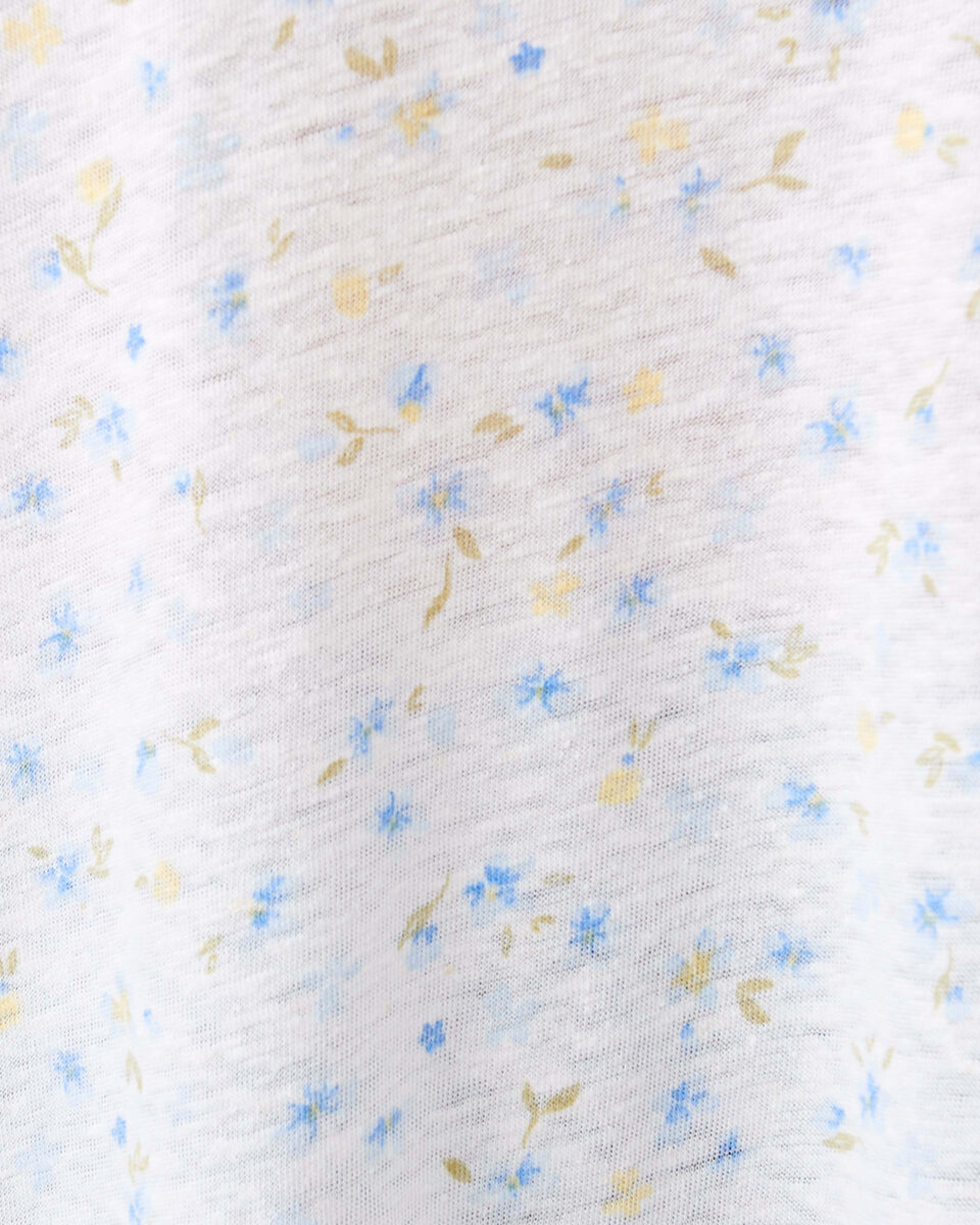 6 Curve Short Sleeve Print V-neck T-shirt Ditsy Snow White Curve, 6 of 6