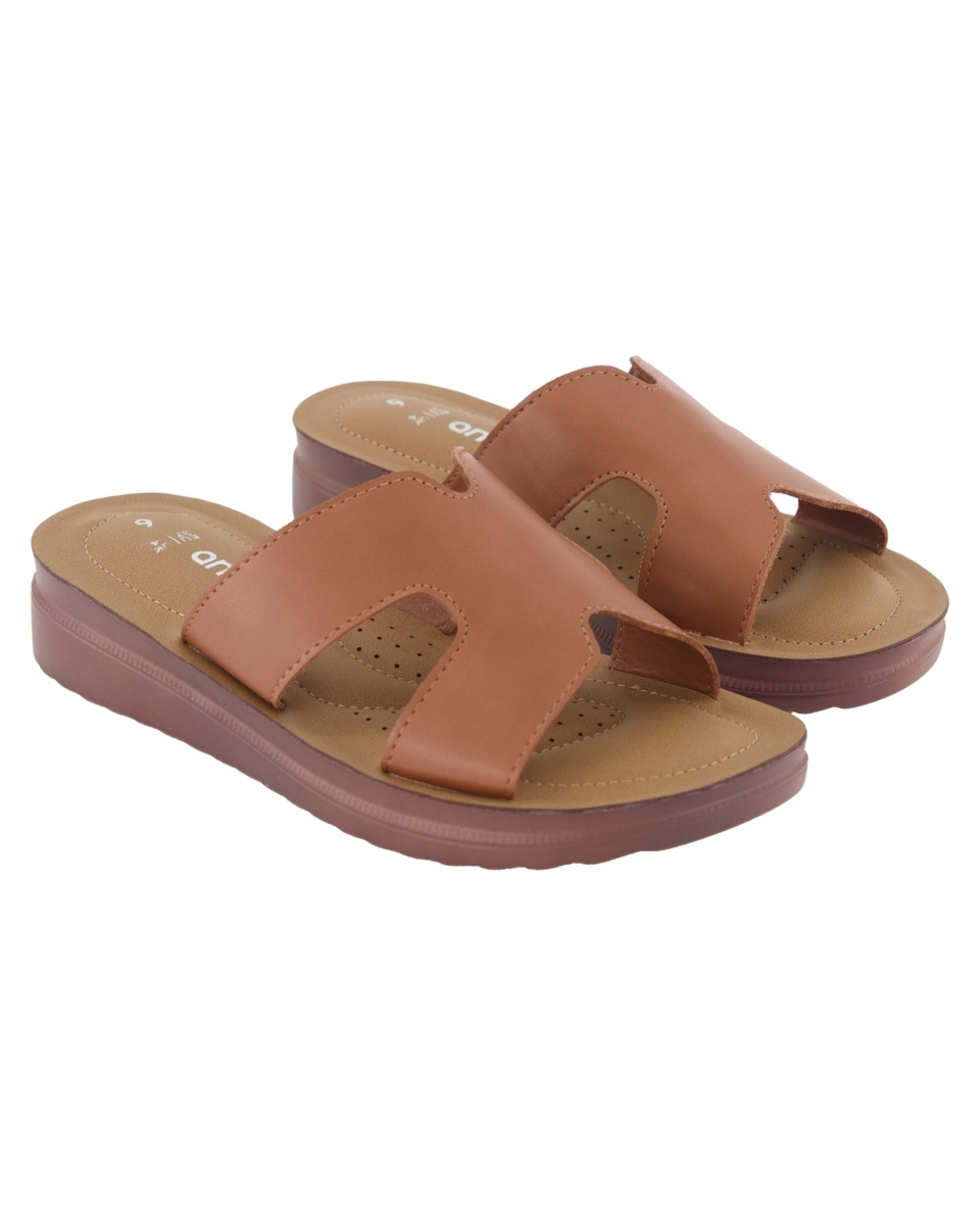 2 One Band Comfort Footbed Slides Cashew, 2 of 3