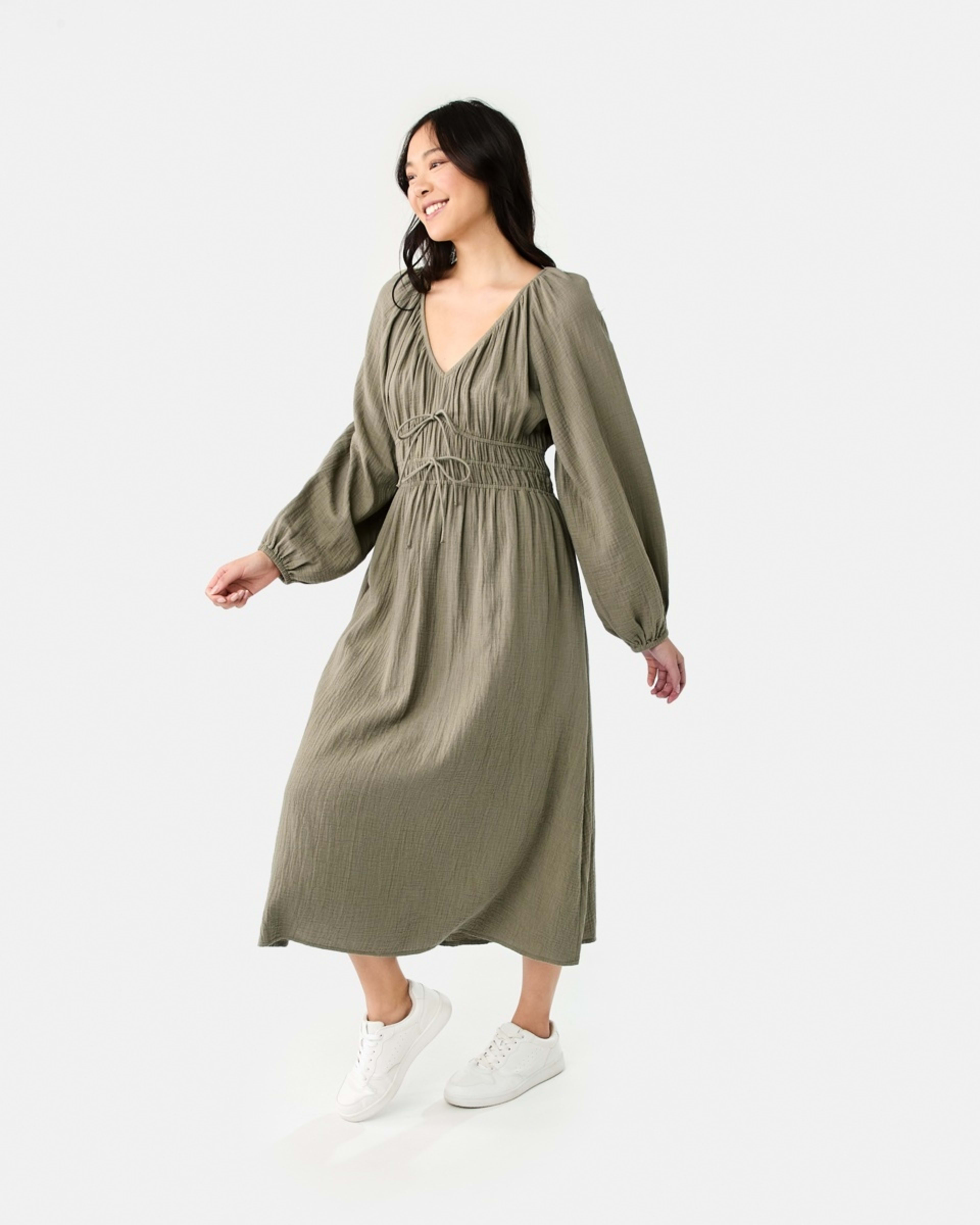 3 Long Sleeve Shirred Detail Midi Dress PAVEMENT GREY, 3 of 7