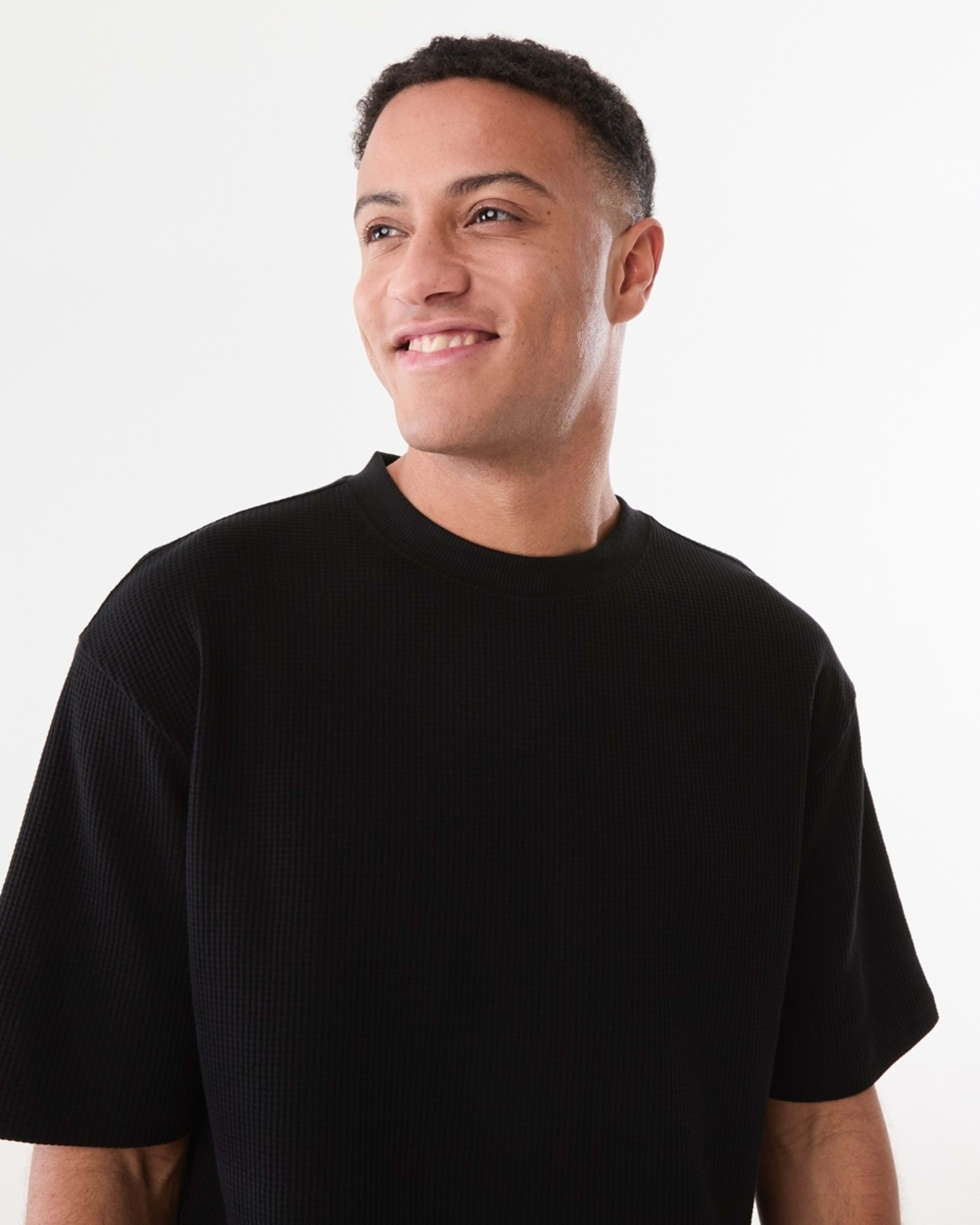 4 Oversized Waffle T-shirt BLACK, 4 of 5