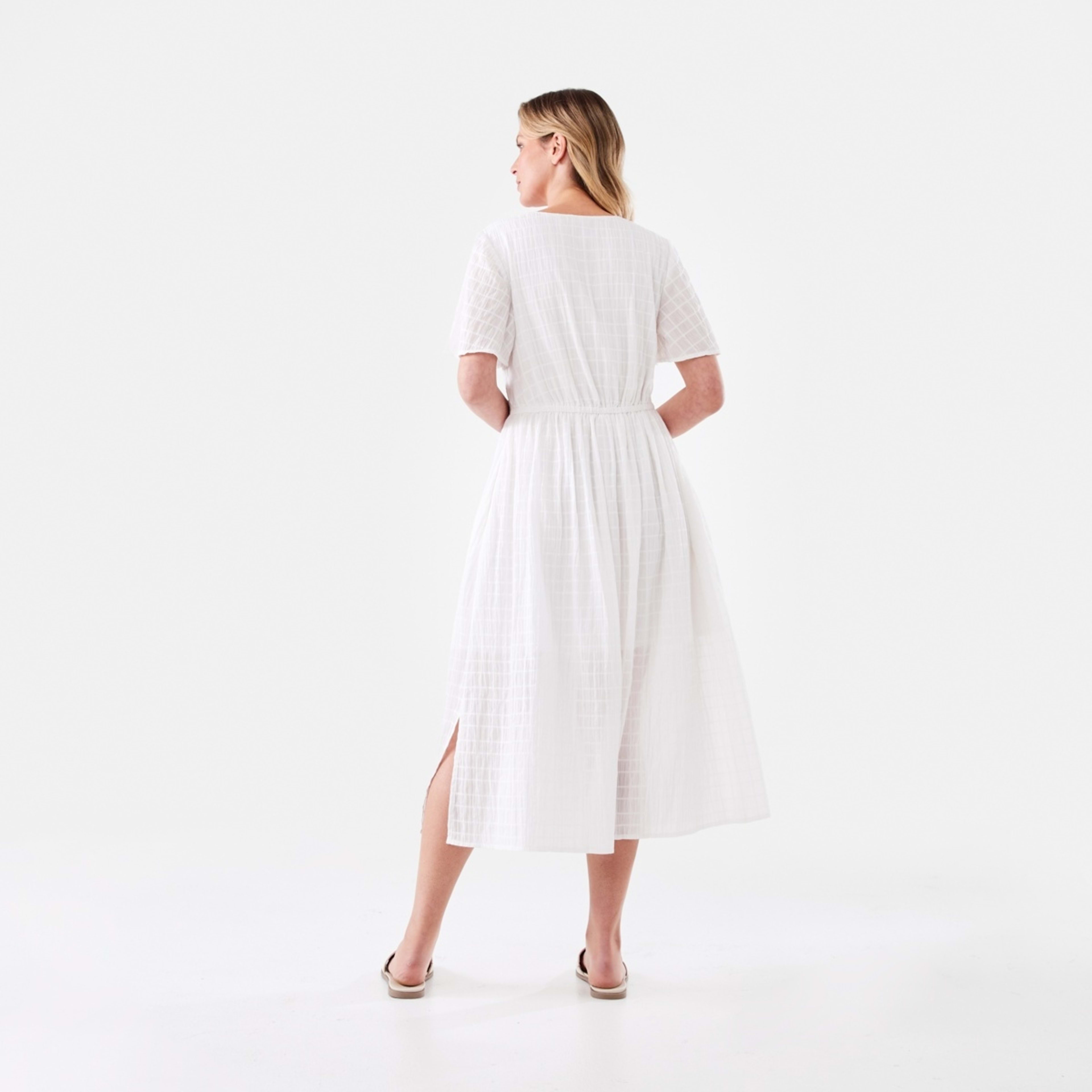 3 Short Sleeve Textured Twist Front Midi Dress White, 3 of 8