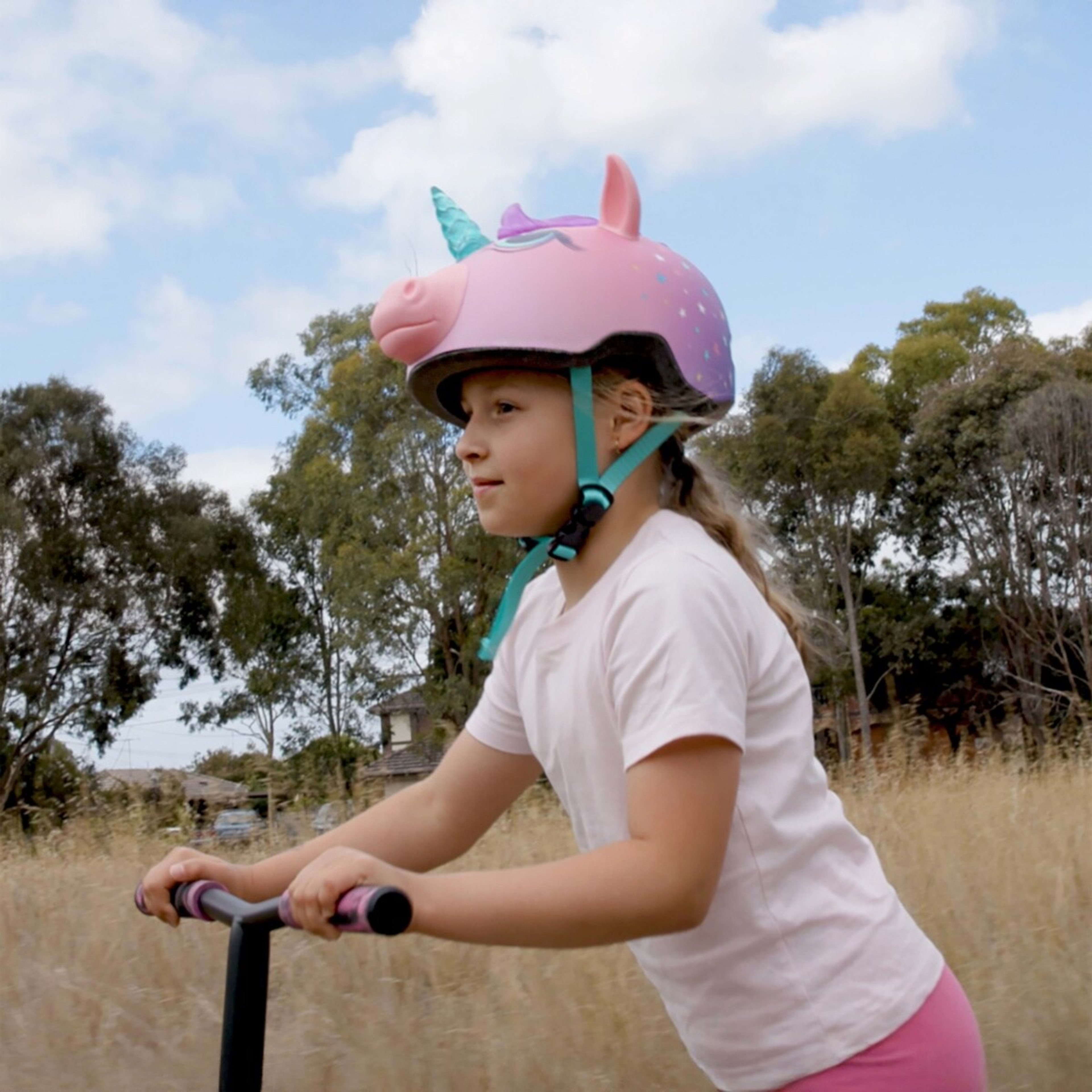 4 Unicorn Light Up 3D Helmet, 4 of 5