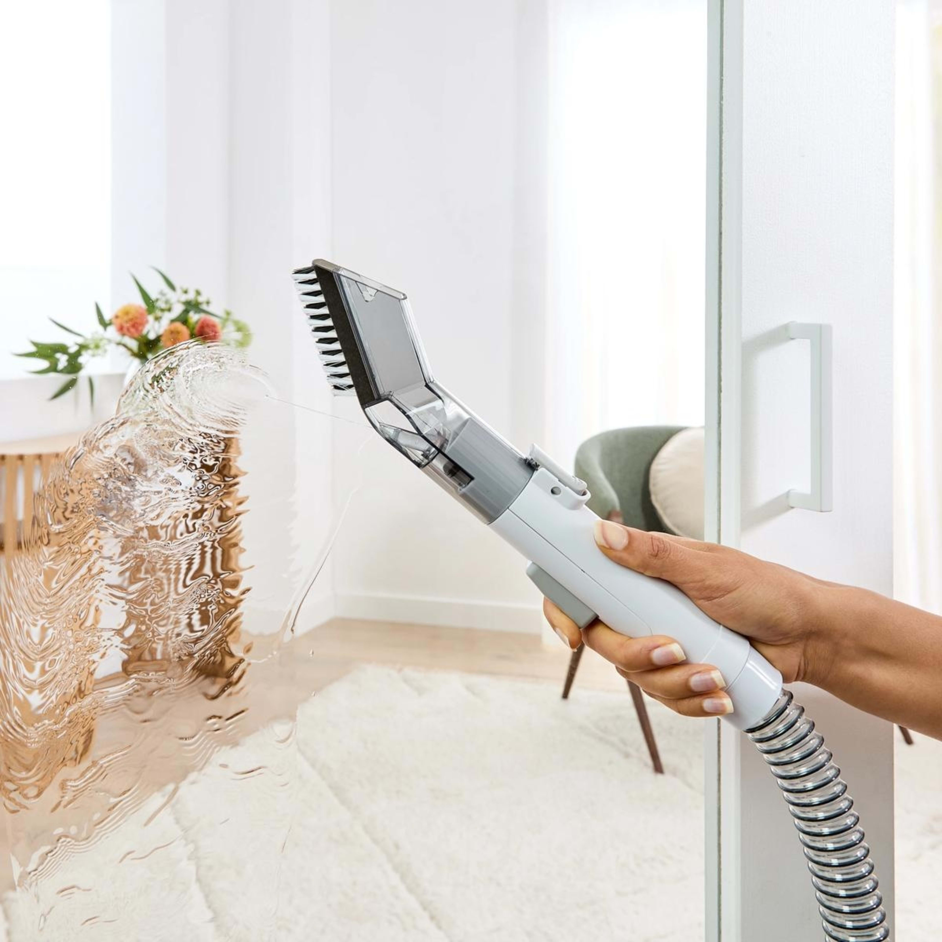 3 Compact Spot Cleaner, 3 of 10