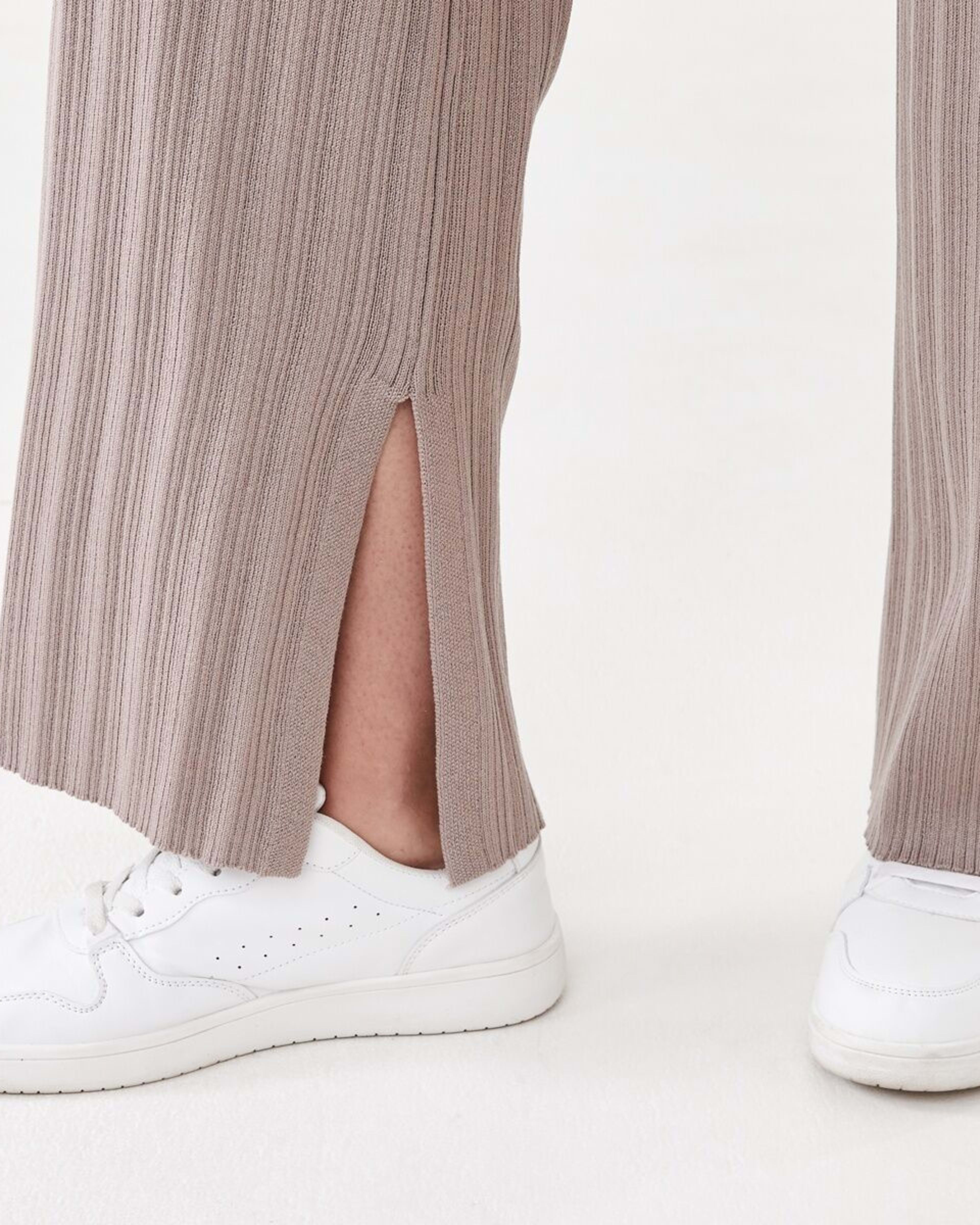 5 Variegated Knit Pants Satellite, 5 of 5