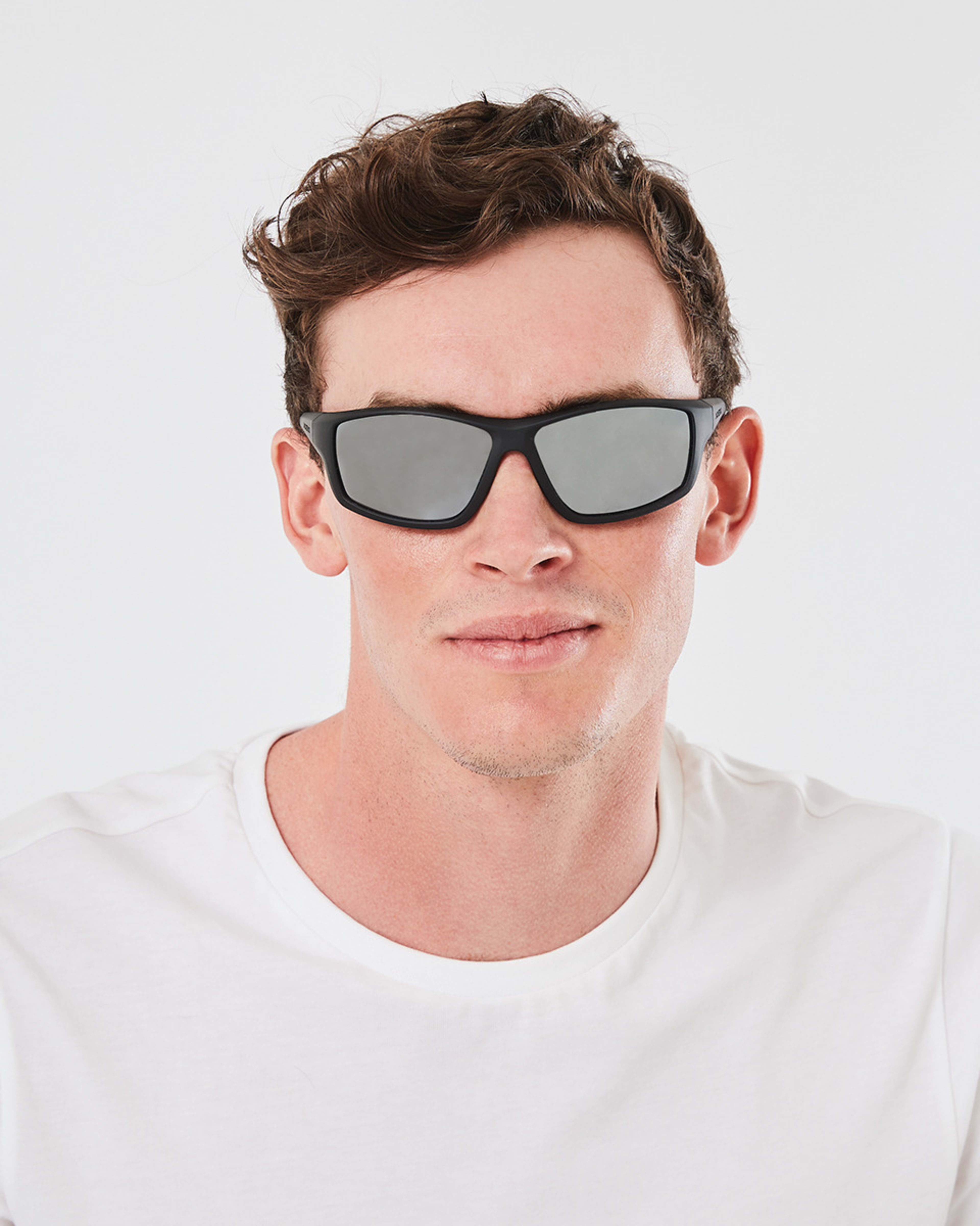 6 Polarised Jackaroo Sunglasses Mirror Black, 6 of 7