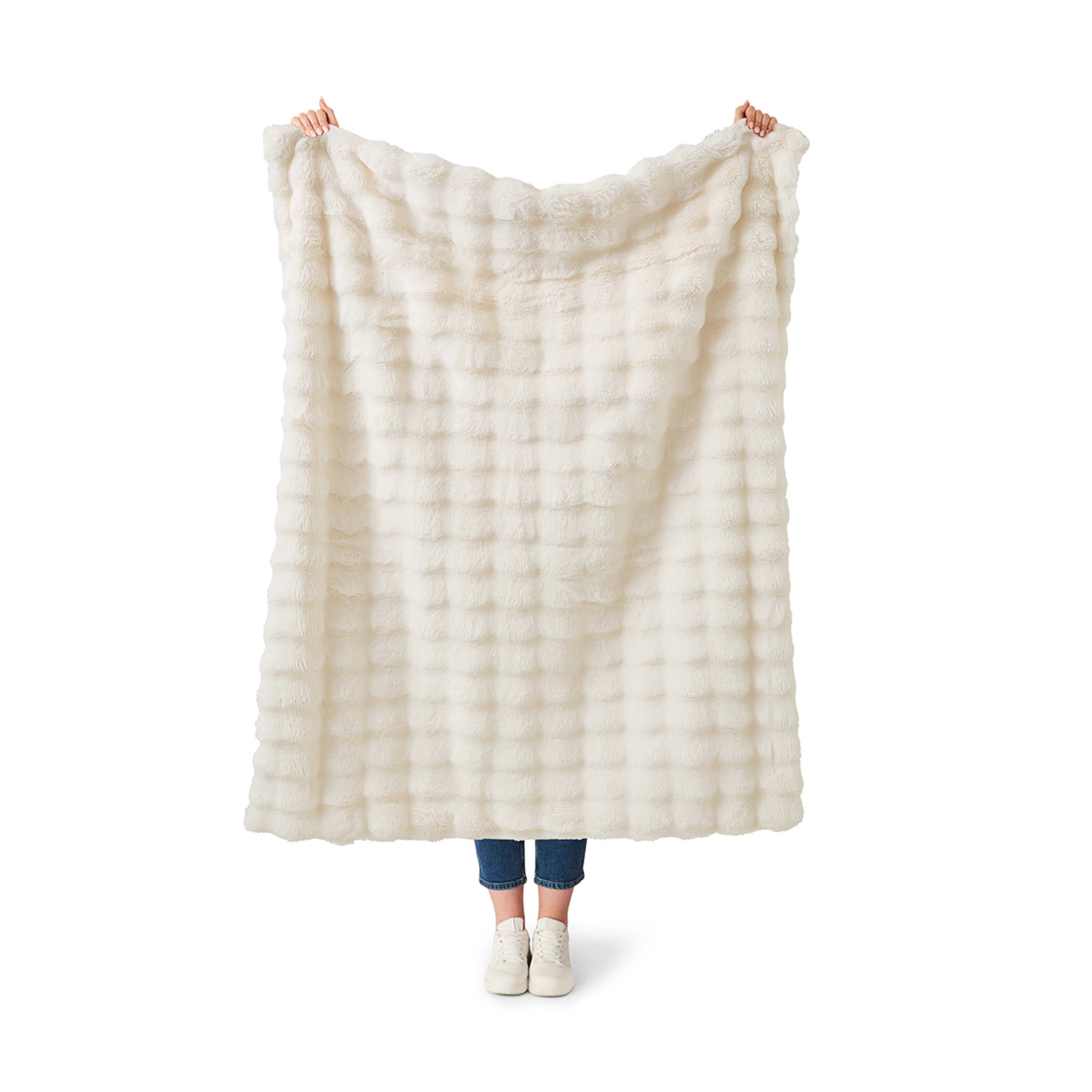 2 Faux Fur Throw - White, 2 of 6