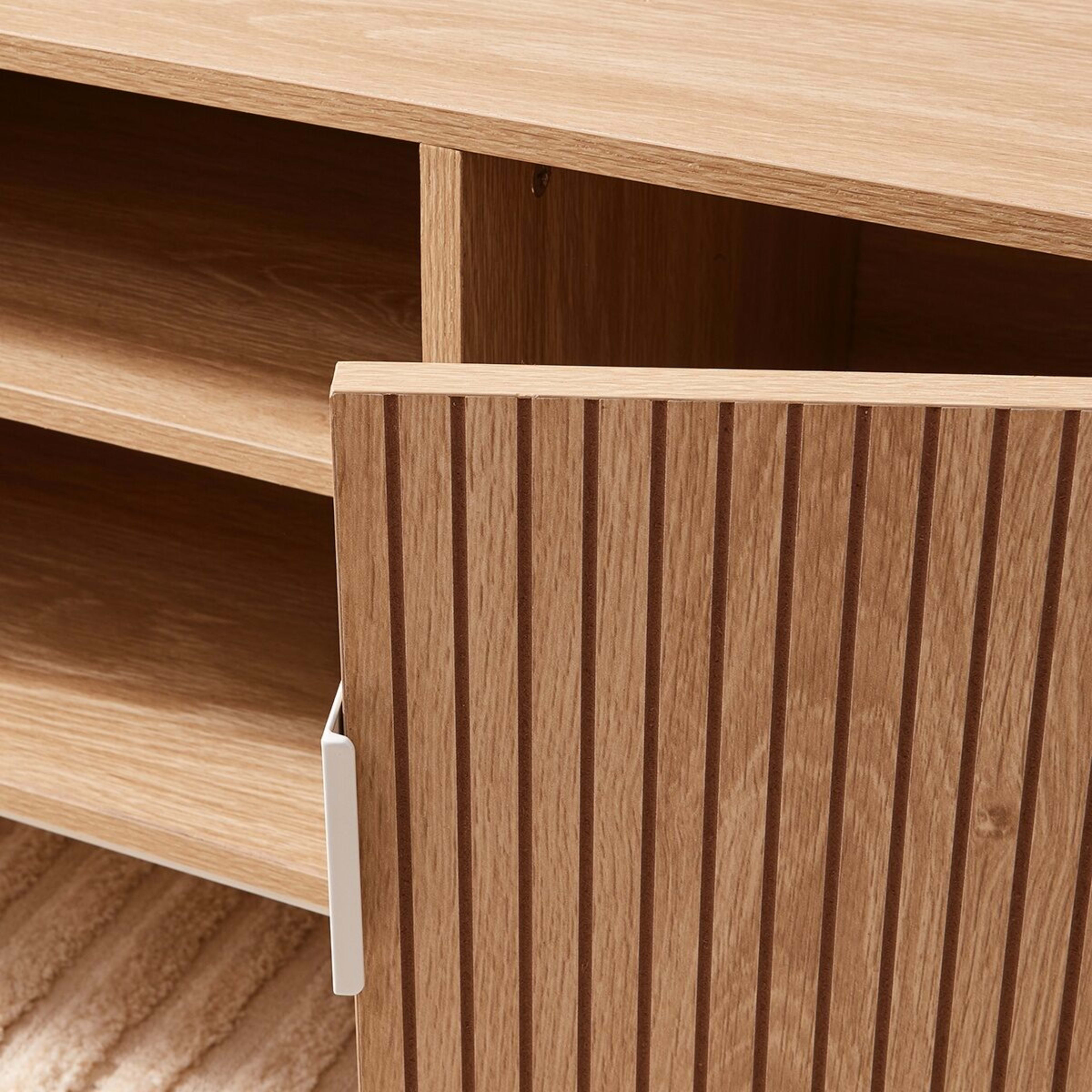 6 Isla Entertainment Unit, 6 of 9