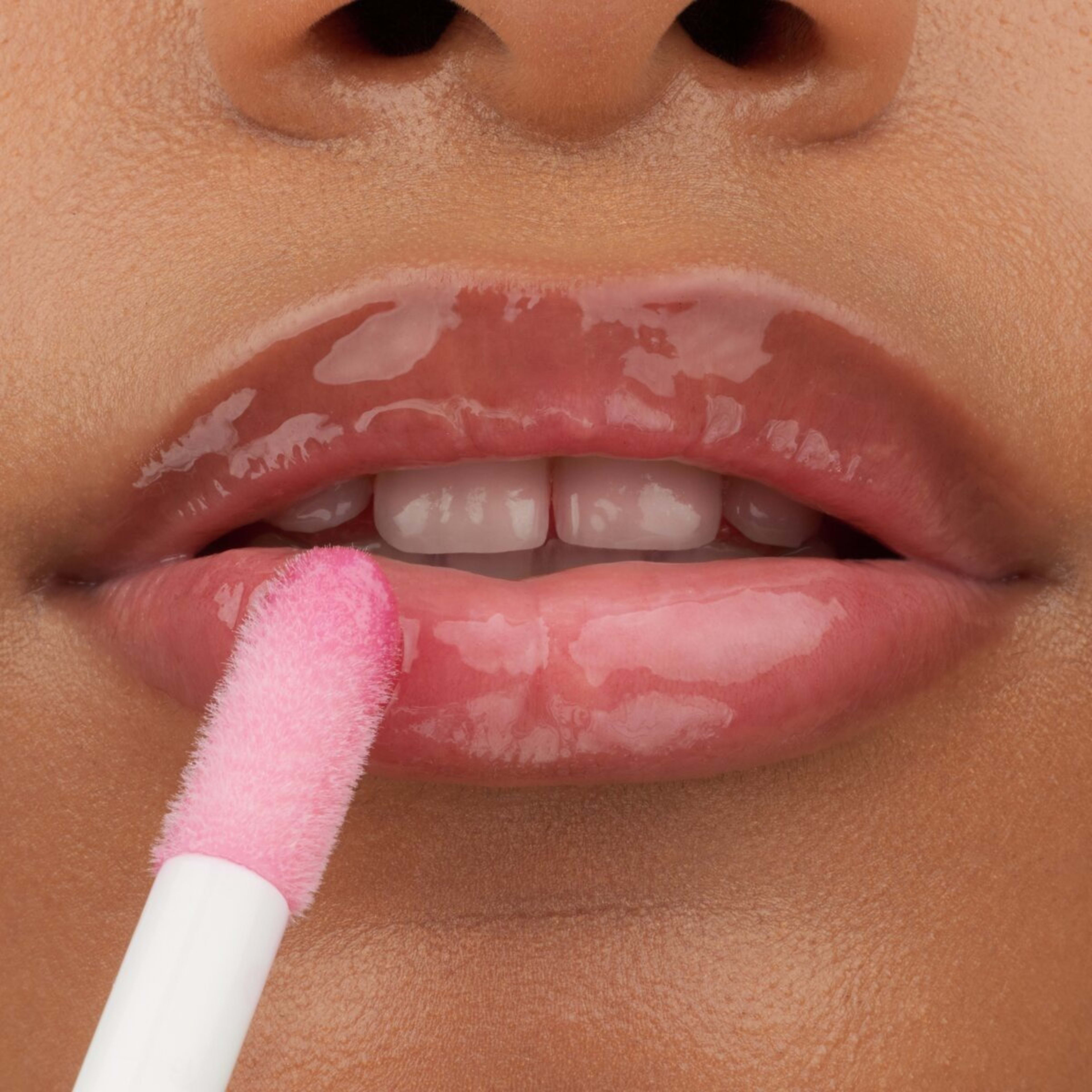 4 Essence Hydra Kiss Lip Oil - Red 03, 4 of 4
