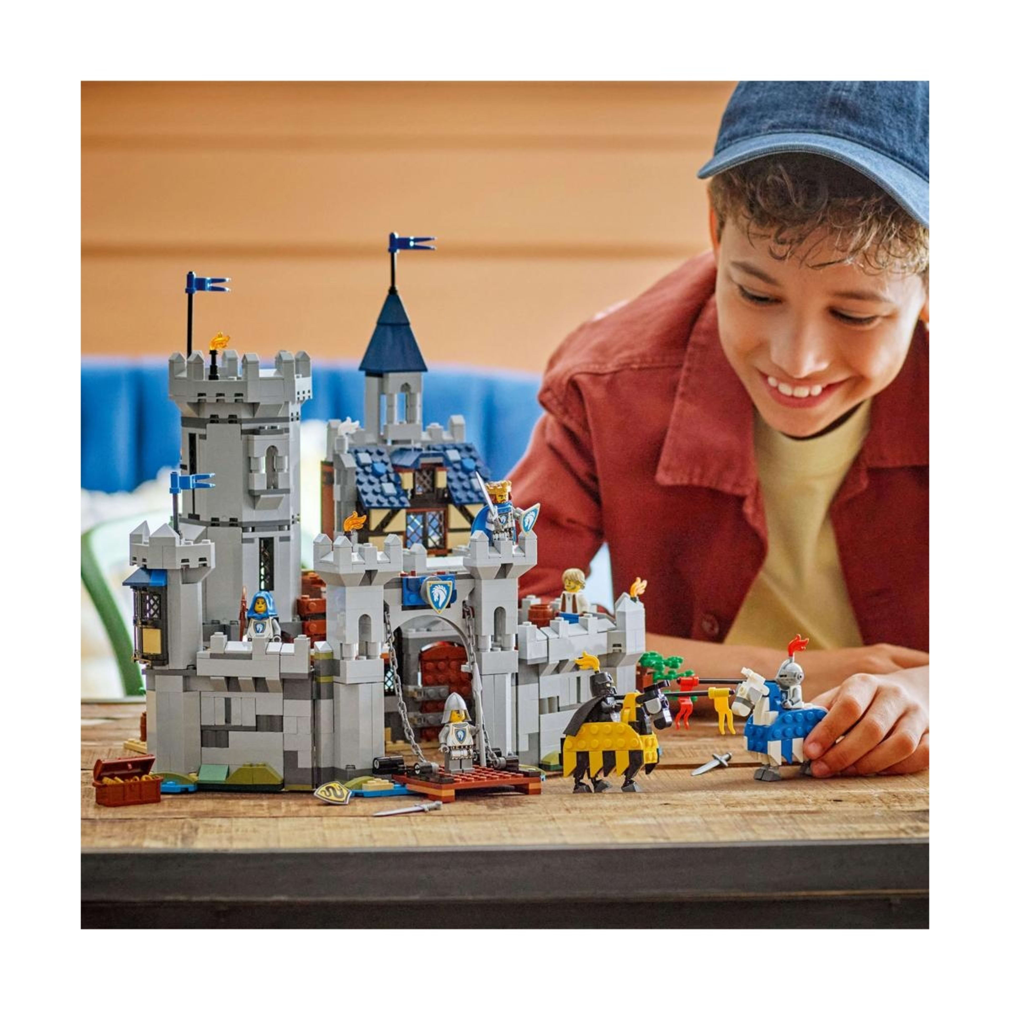 8 LEGO Creator Medieval Horse Knight Castle 31168, 8 of 10