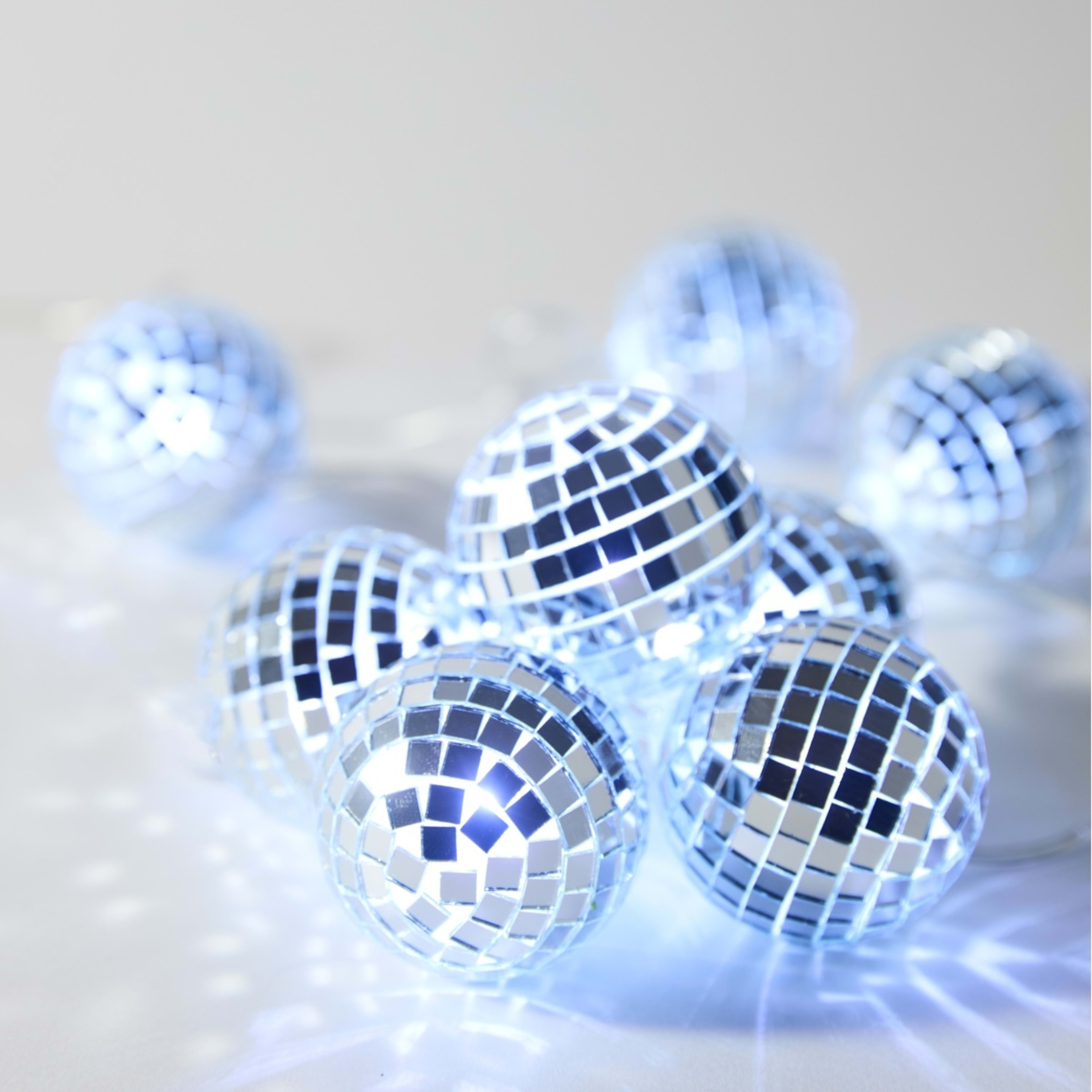 1 Disco Ball String Light