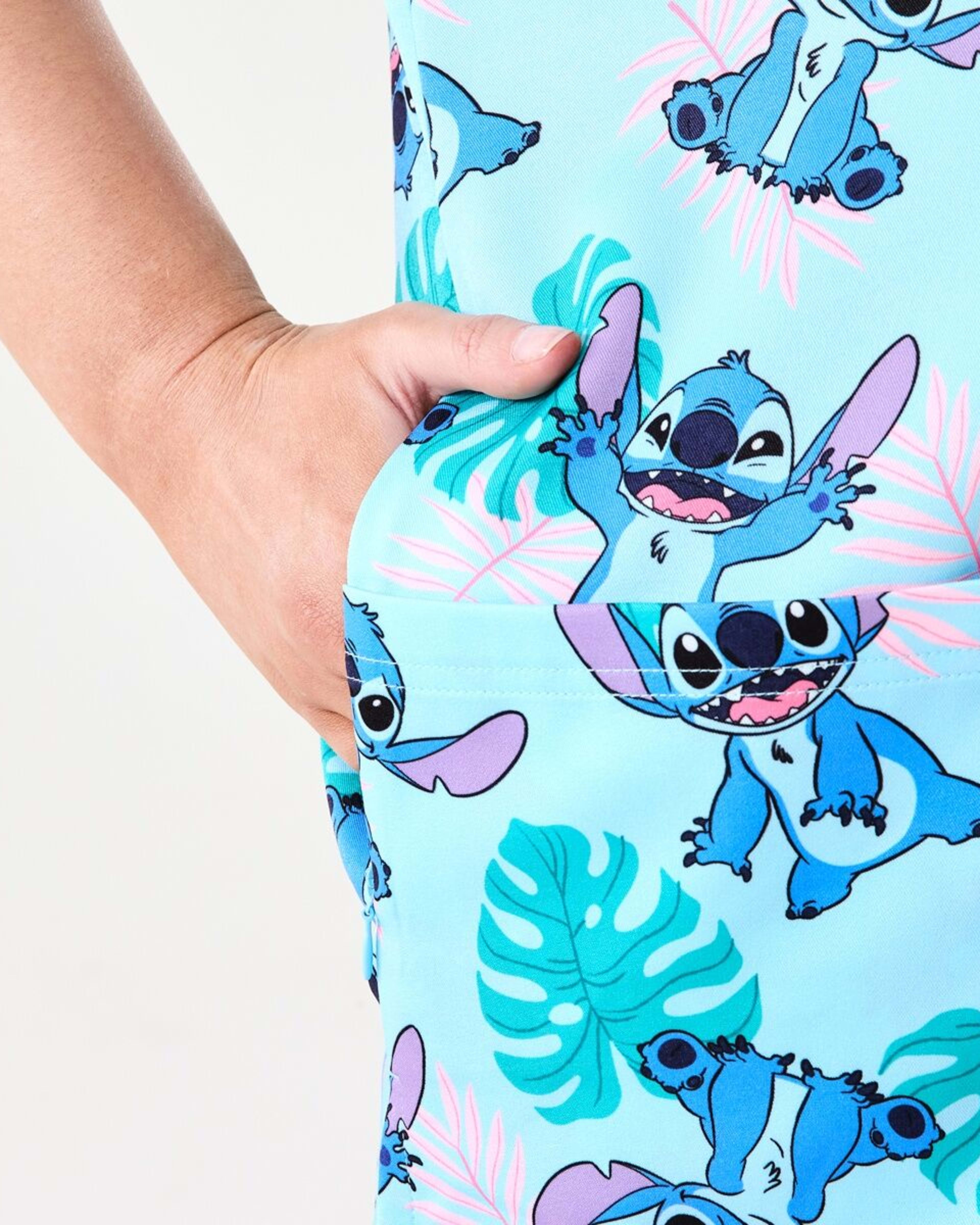 5 Work Short Sleeve Disney Lilo & Stitch License Scrub Top Stitch, 5 of 6