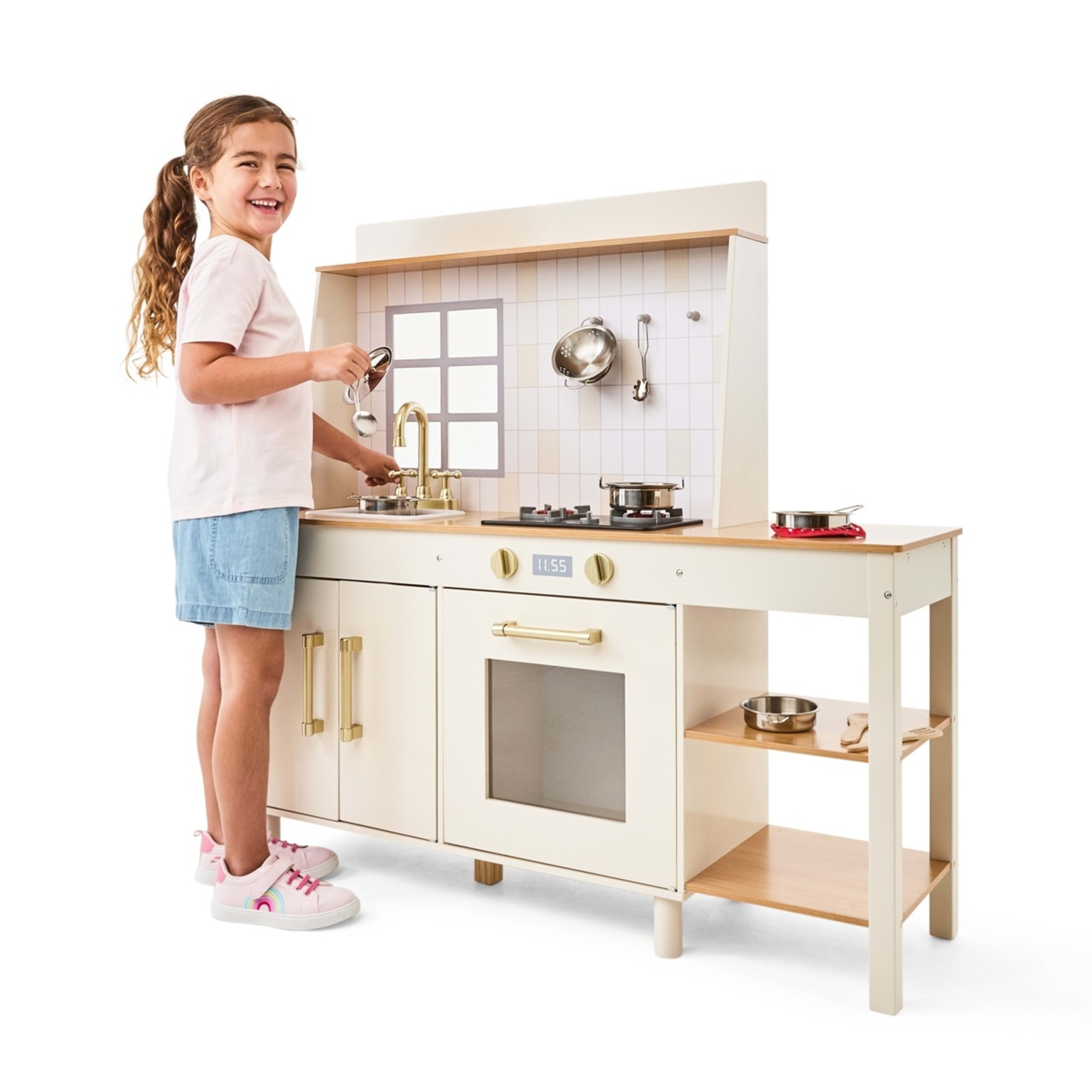 1 Wooden Interactive Deluxe Kitchen