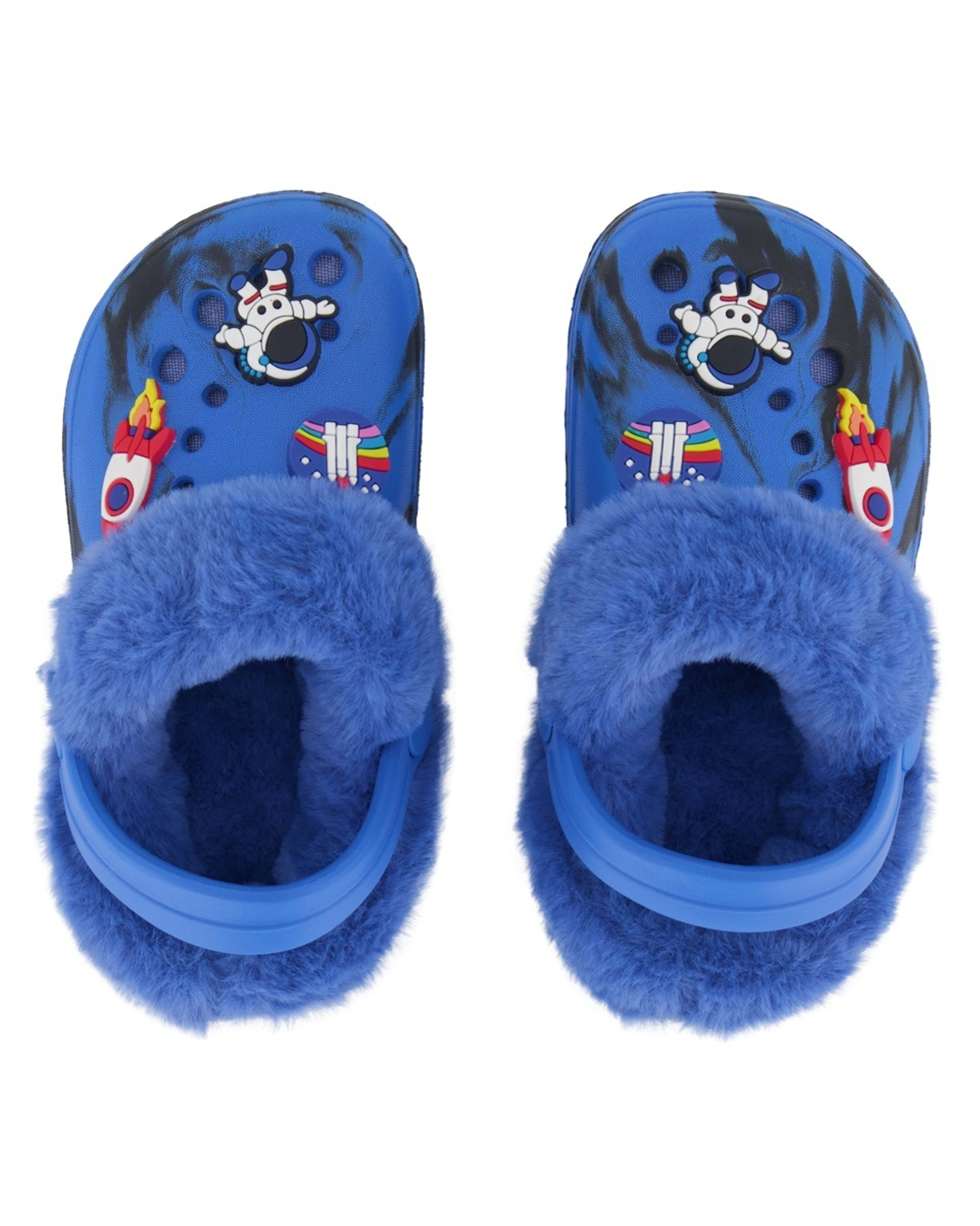 3 Junior Faux Fur Lined Clogs Marbleblue, 3 of 4