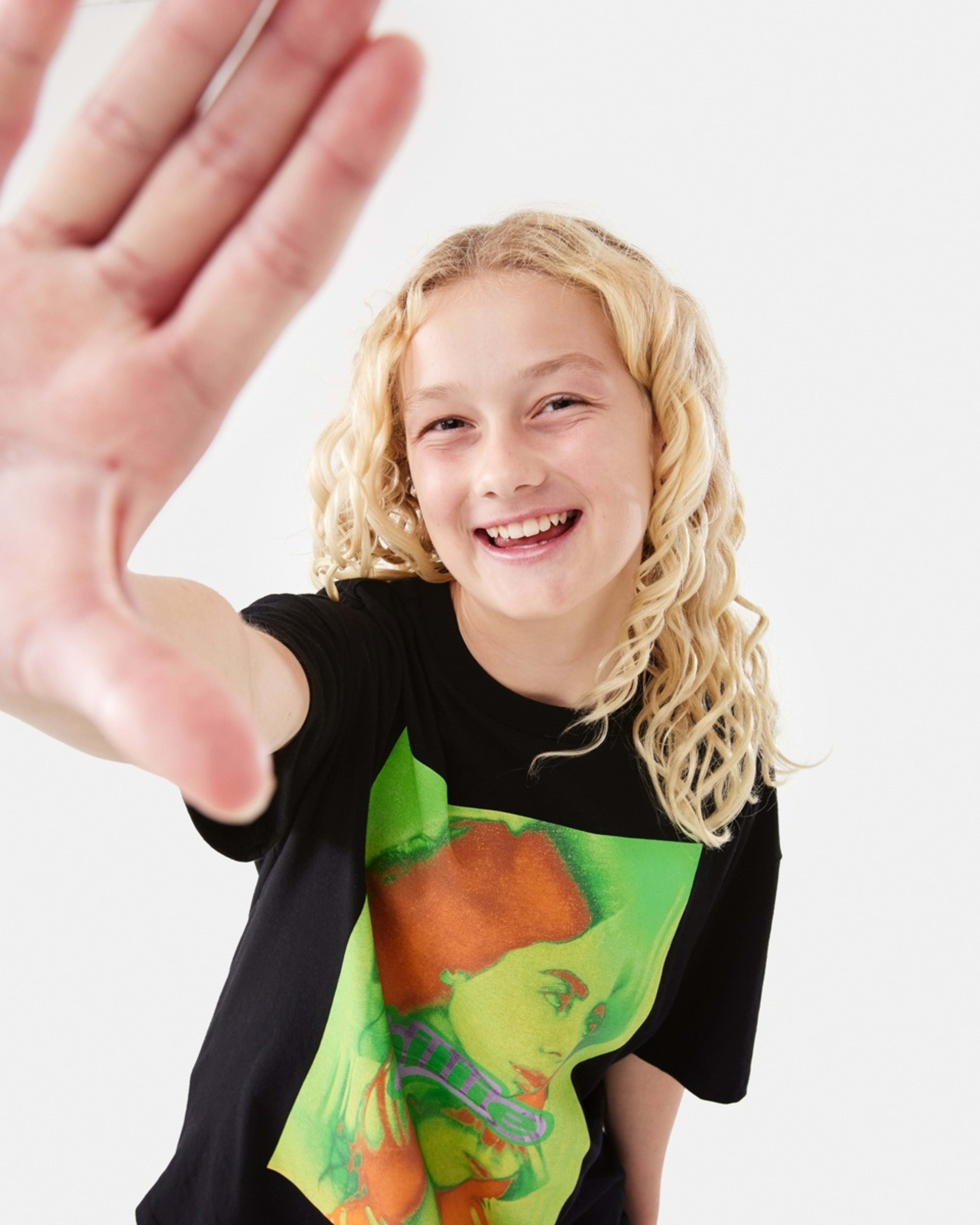 5 Billie Eilish License Oversized T-shirt BILLIE EILISH NEON, 5 of 6