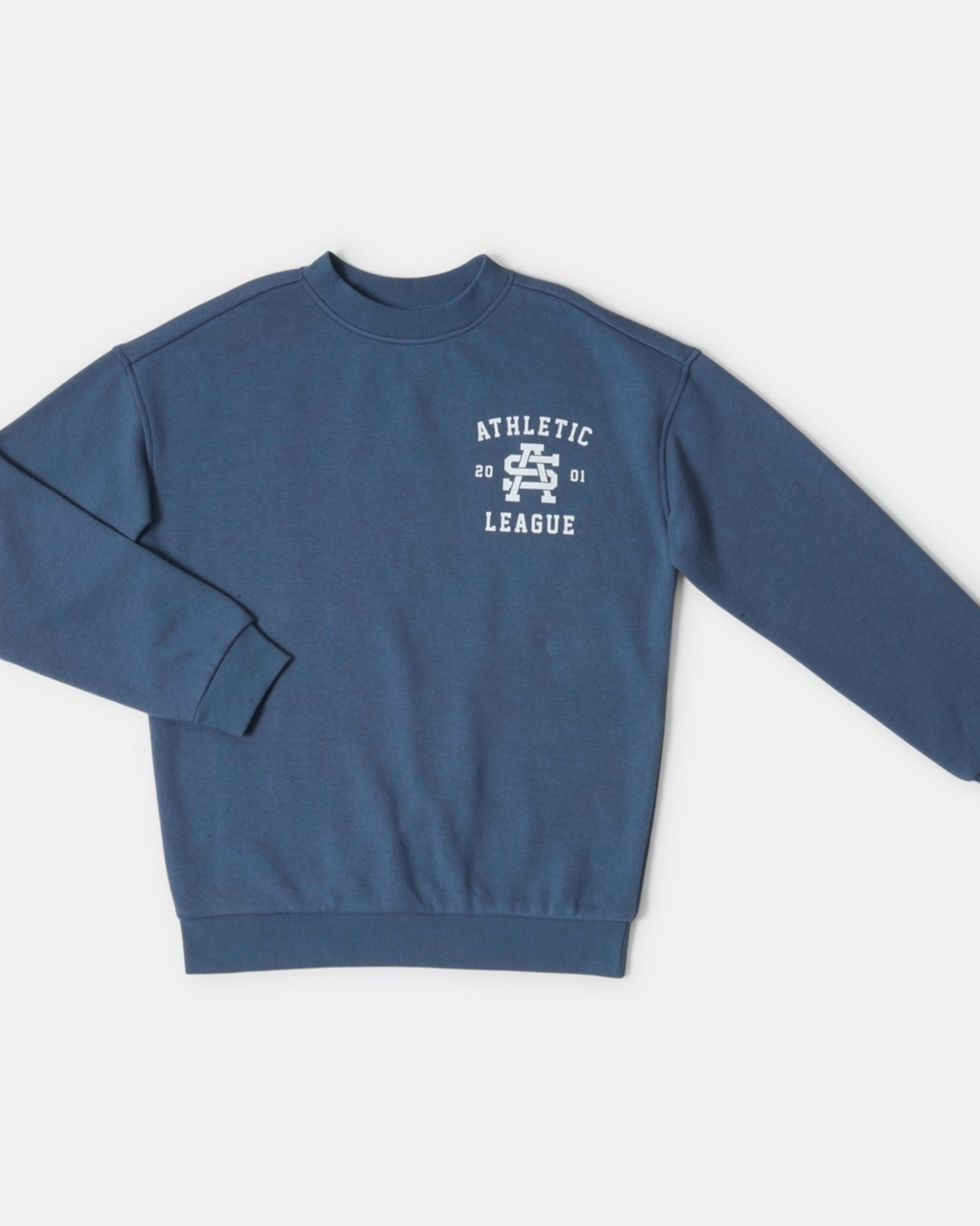 8 Oversized Graphic Crew Neck Sweatshirt Blu Athlet, 8 of 9