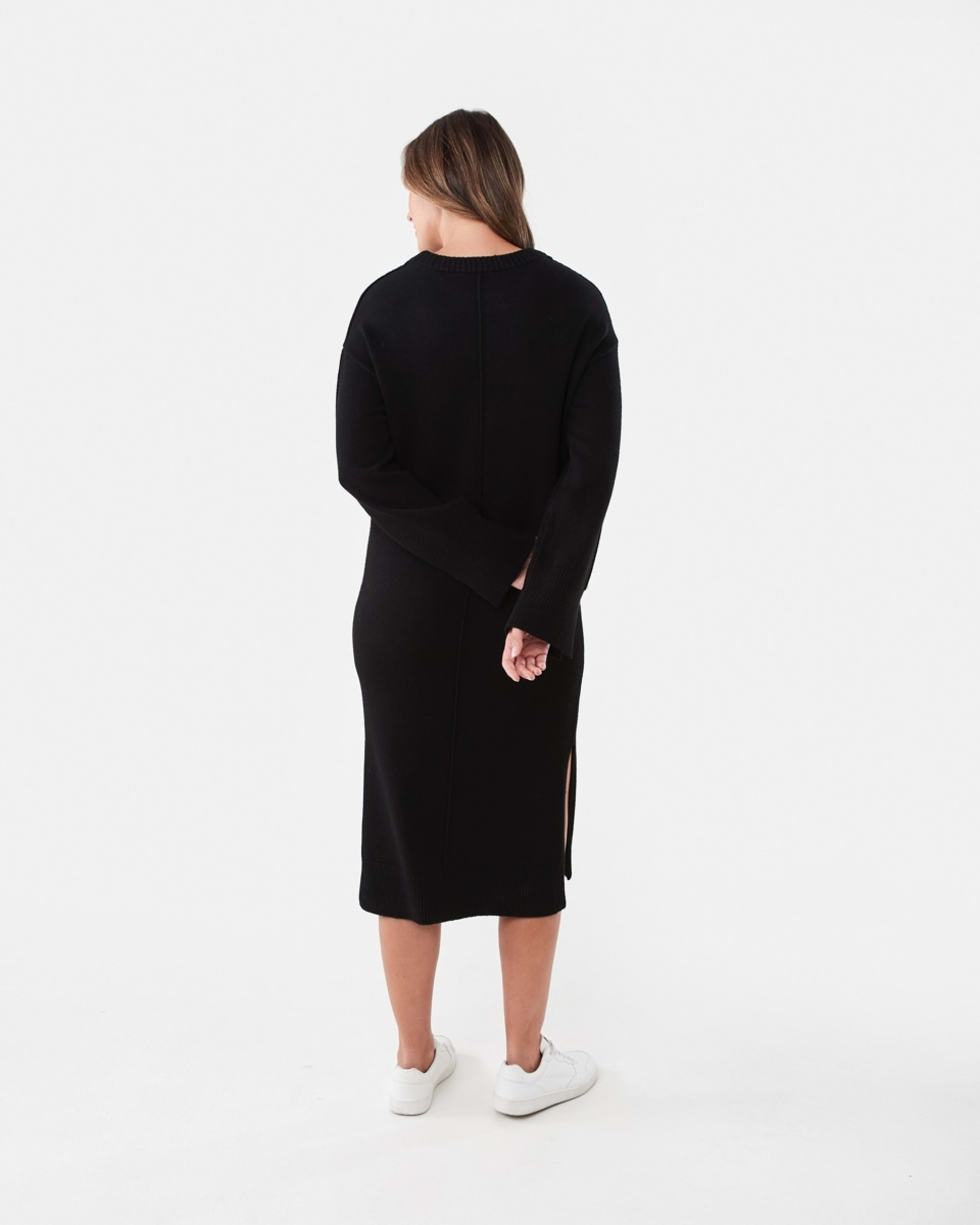 3 Long Sleeve Crew Neck Seam Detail True Knit Midi Dress Black, 3 of 7