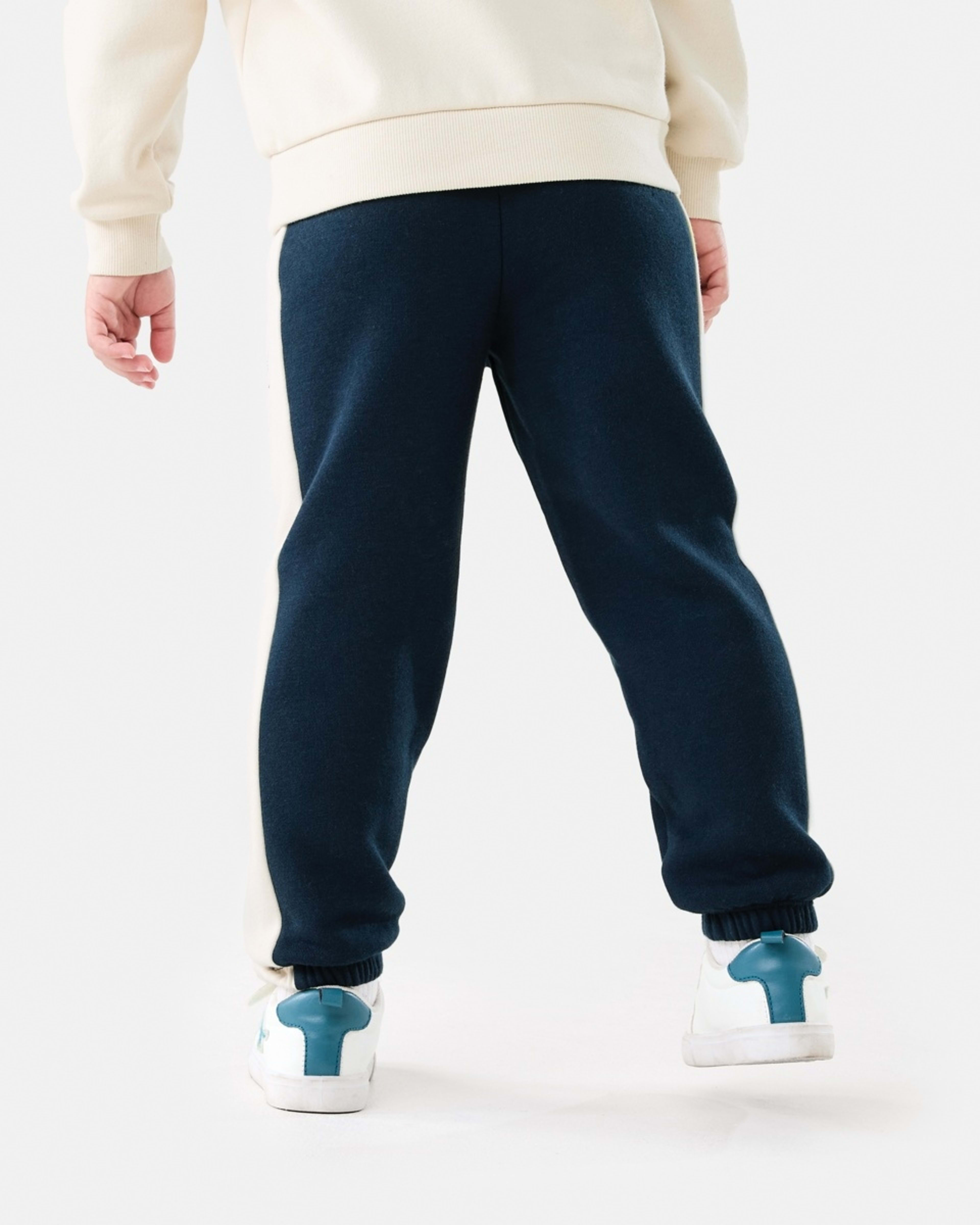 2 Loose Fit Panel Trackpants DRESS BLUE, 2 of 7