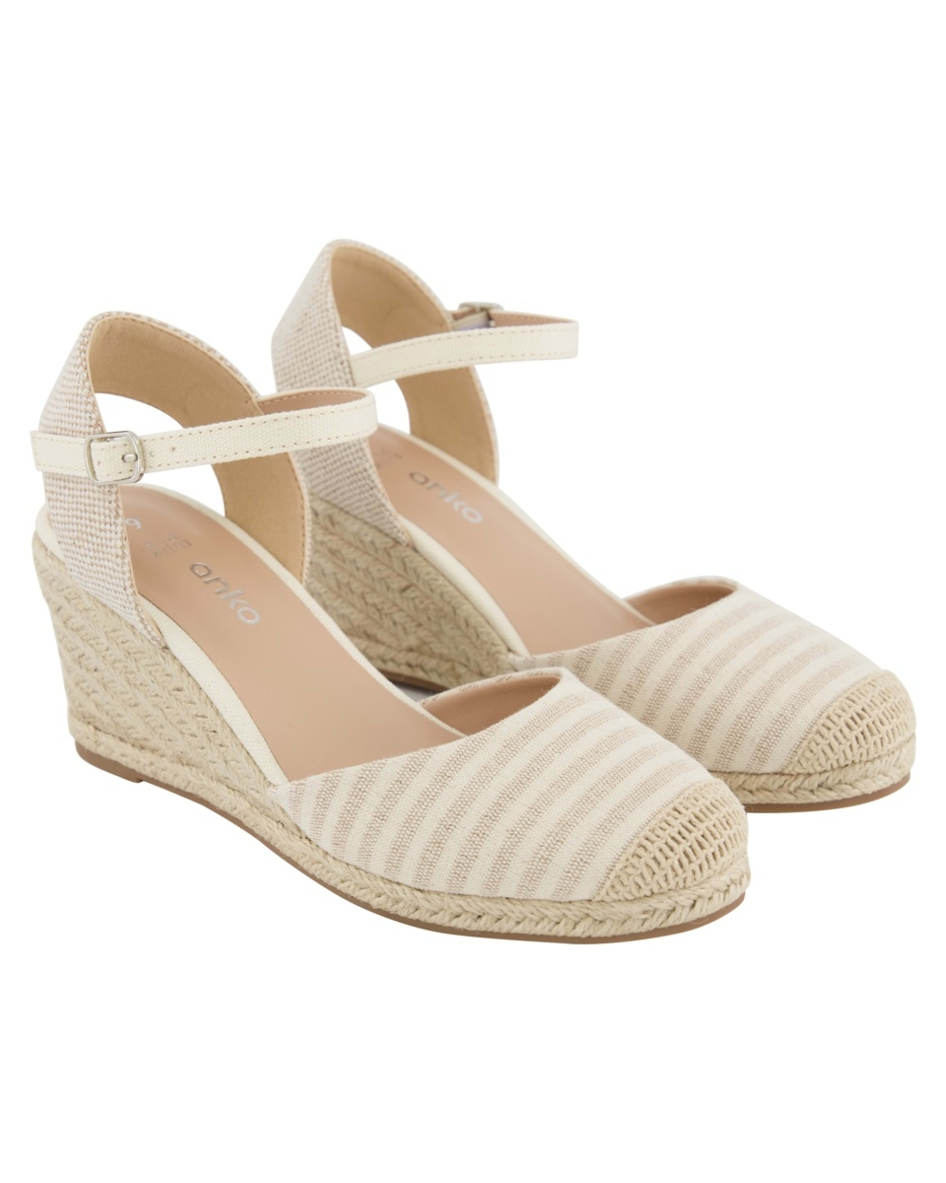 2 Casual Espadrille Closed Toe Wedge Heels Natural, 2 of 5