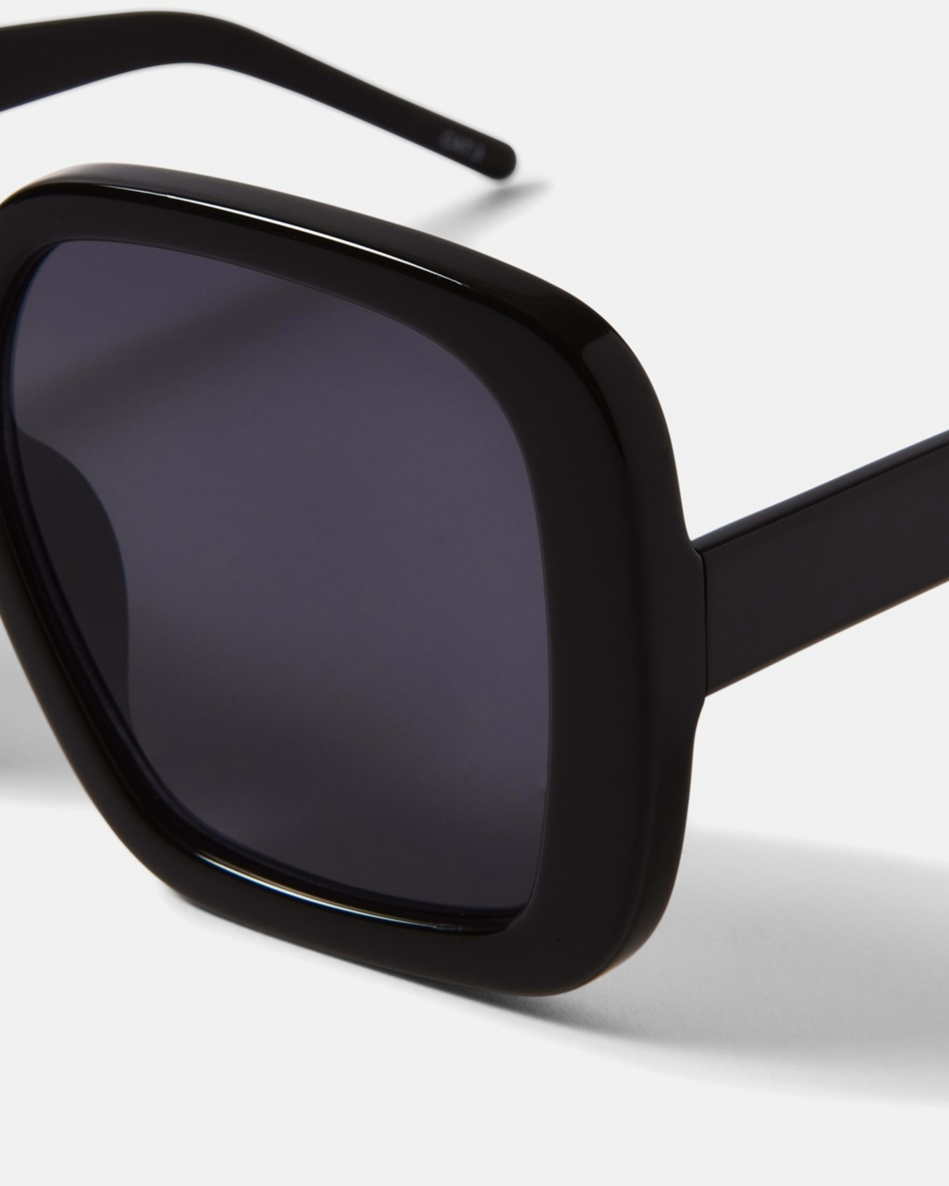 3 Womens Oversize Square Sunglasses ACCESSORIES BLACK, 3 of 6
