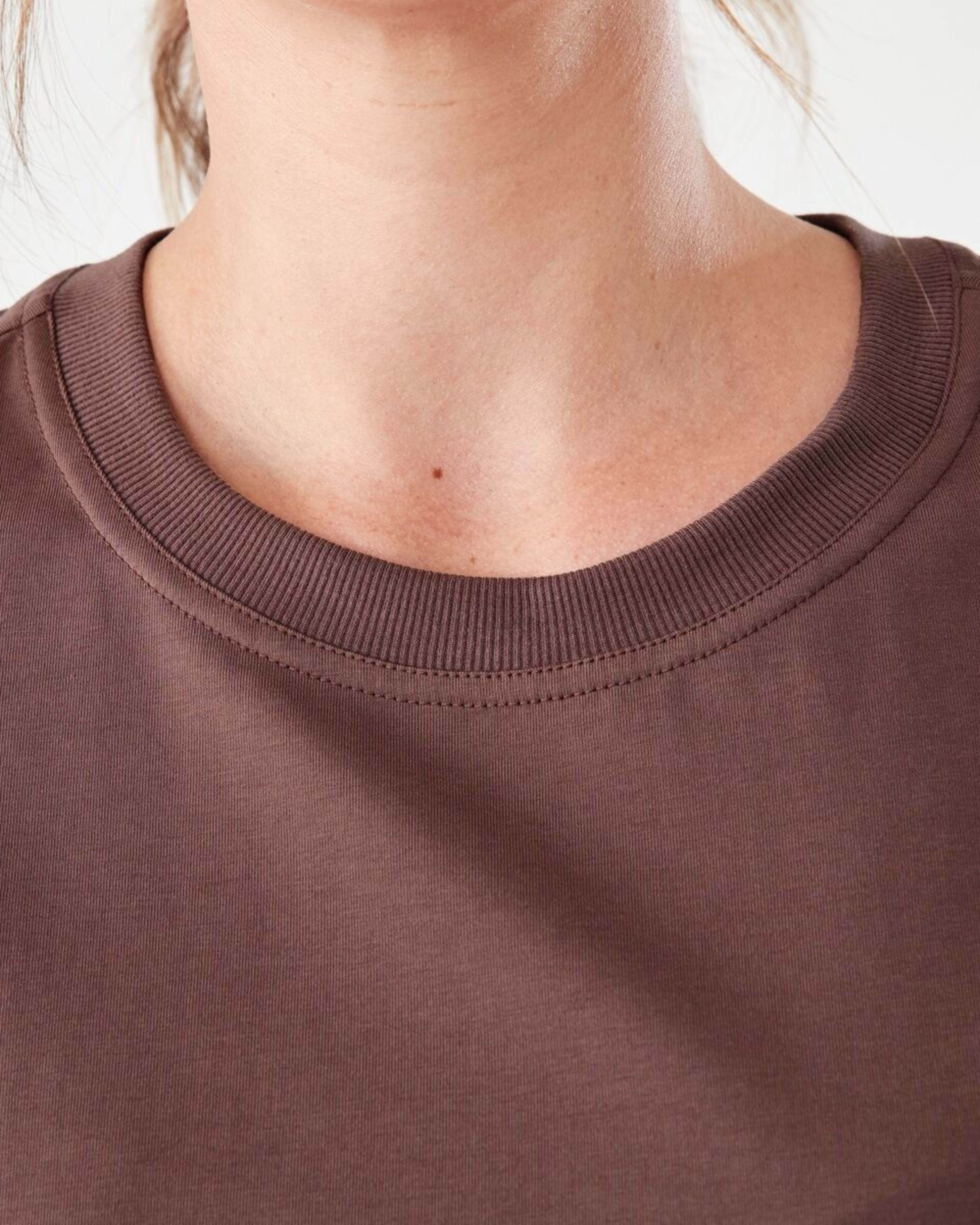 5 Active Womens Muscle Tank Nutmeg Brn, 5 of 6