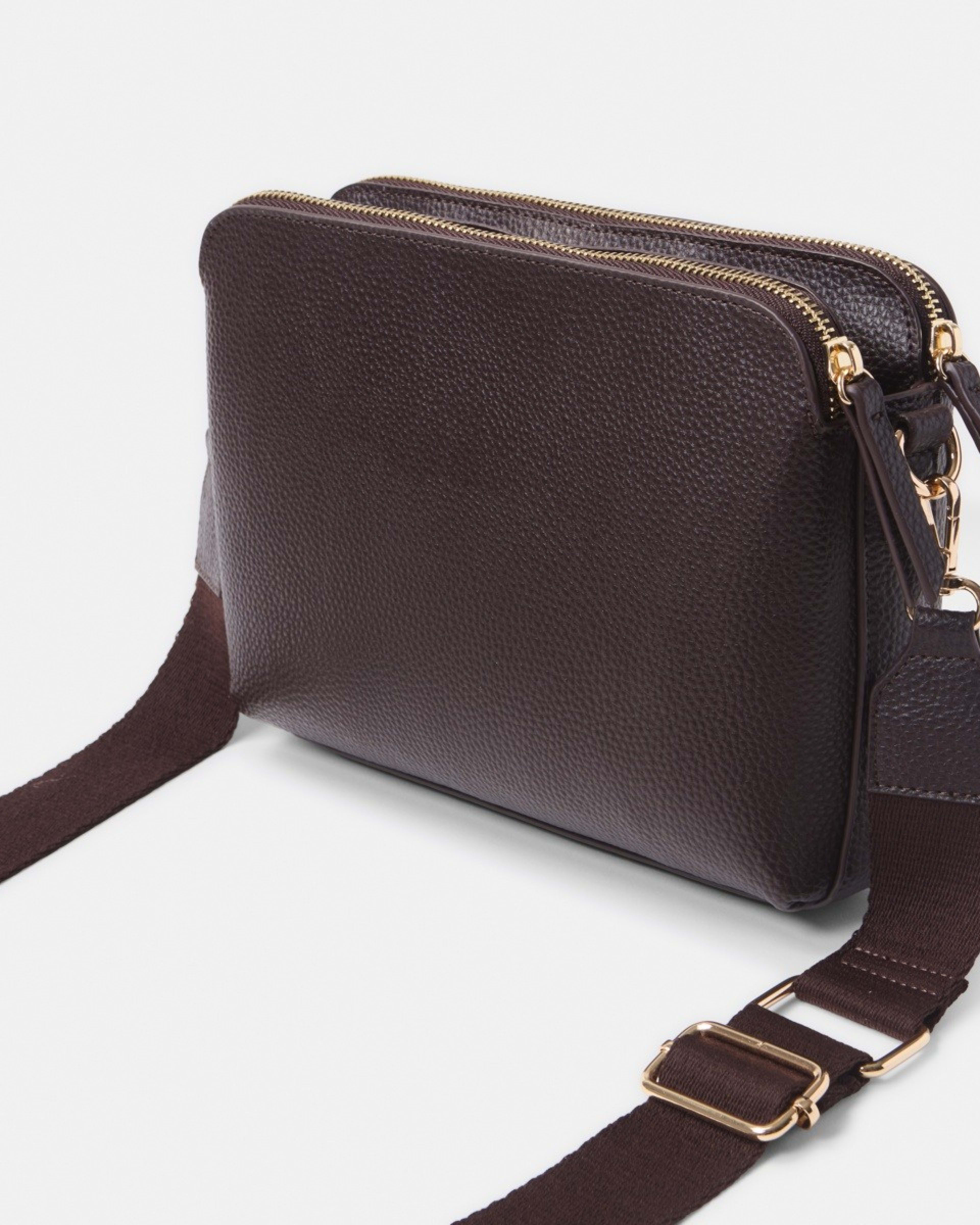 2 Double Pocket Crossbody Bag CHOCOLATE PLUM, 2 of 5