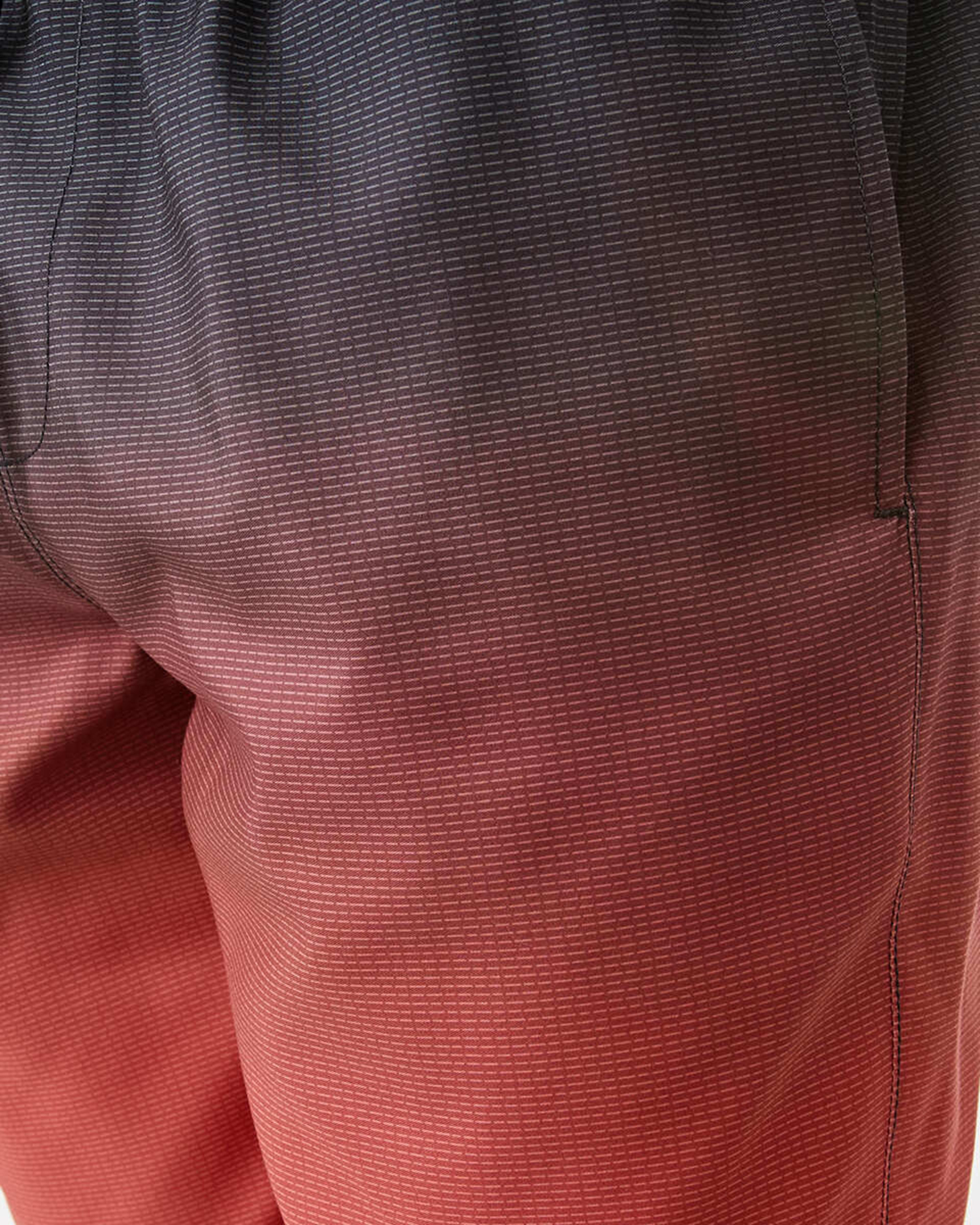 6 Long Length Boardshorts Red Gradnt, 6 of 7