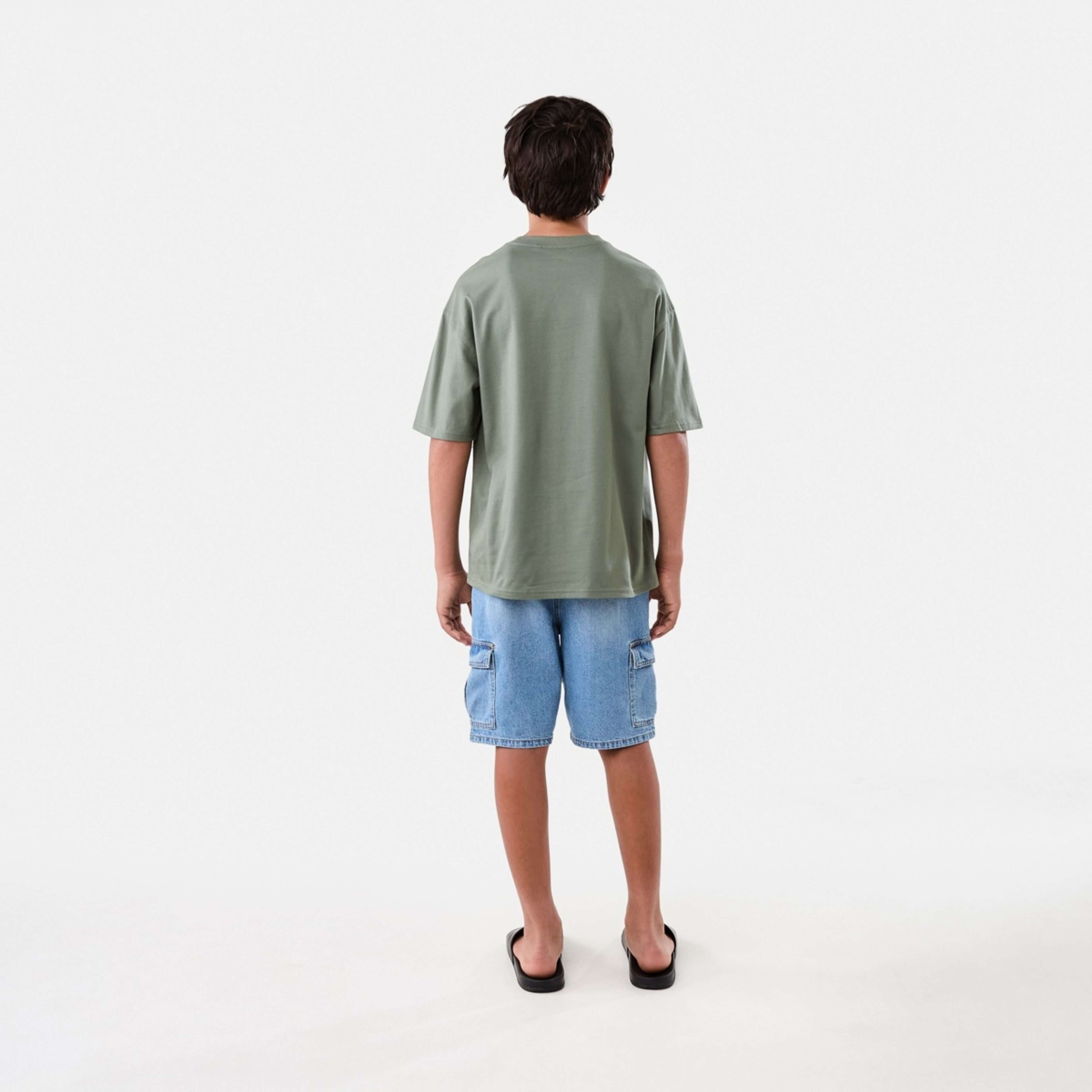 8 Plain Oversized T-shirt Laurel Wreath, 8 of 10