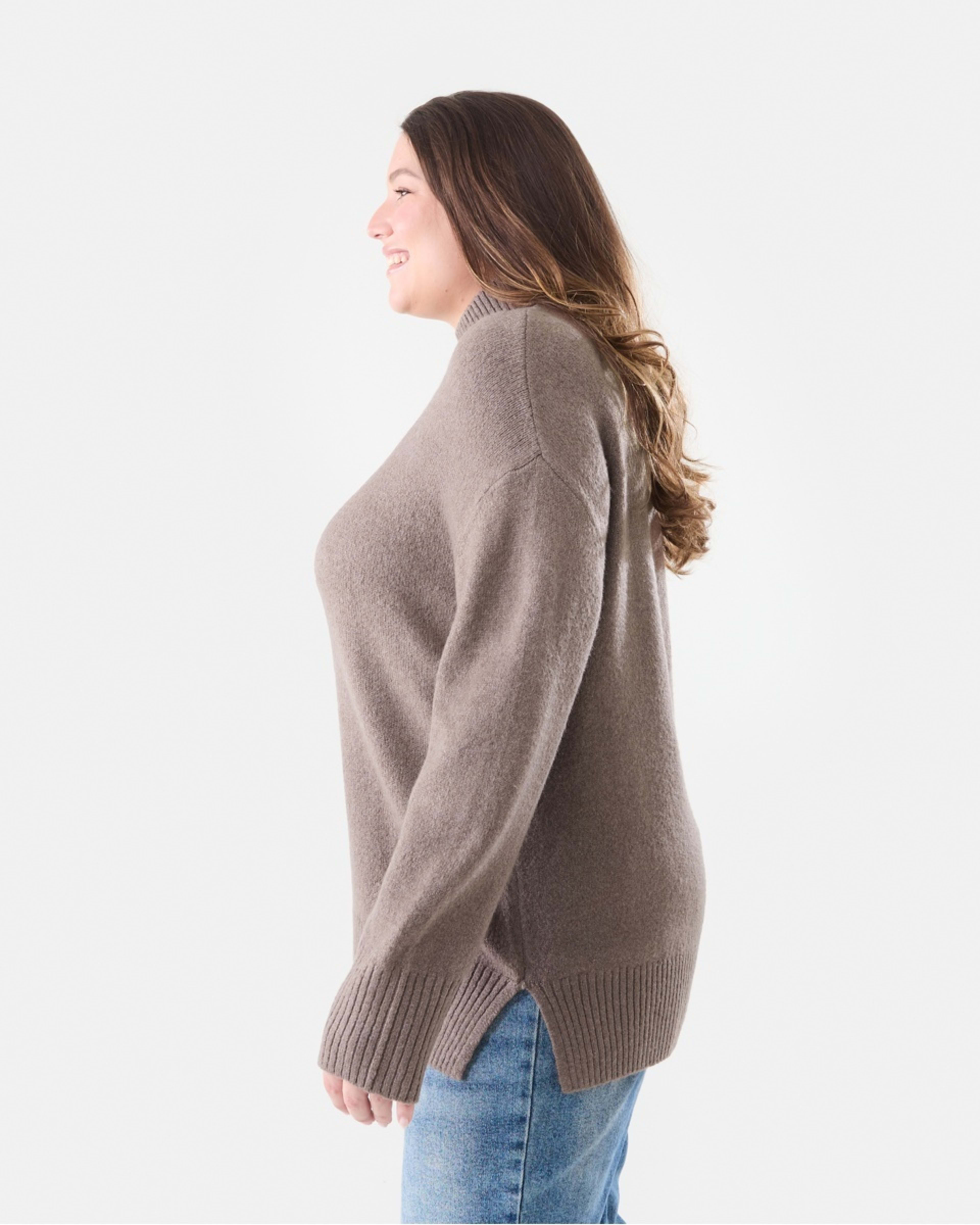 2 Curve Funnel Neck Jumper Taupe Mrl, 2 of 6