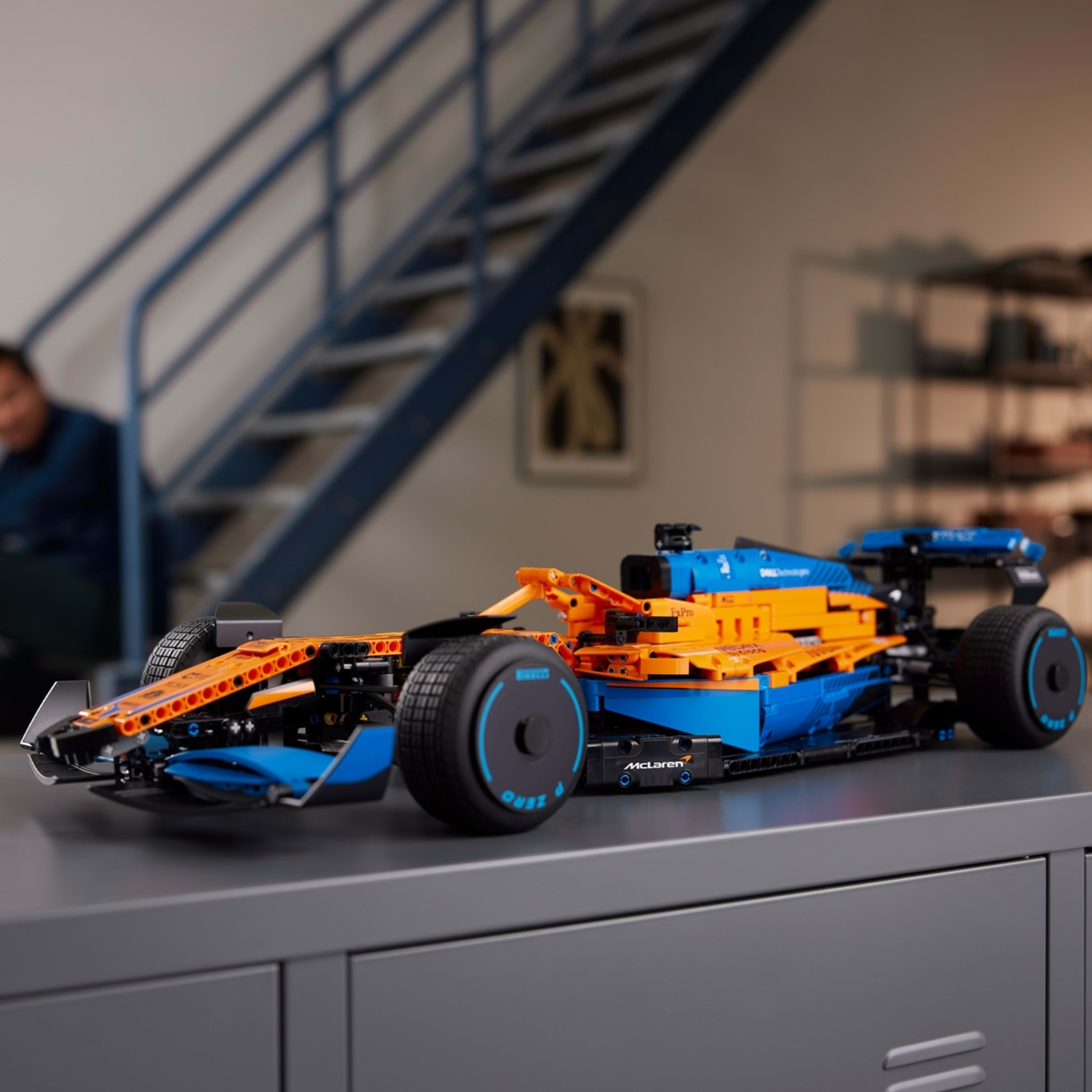 10 LEGO Technic McLaren Formula 1 Race Car 42141, 10 of 11