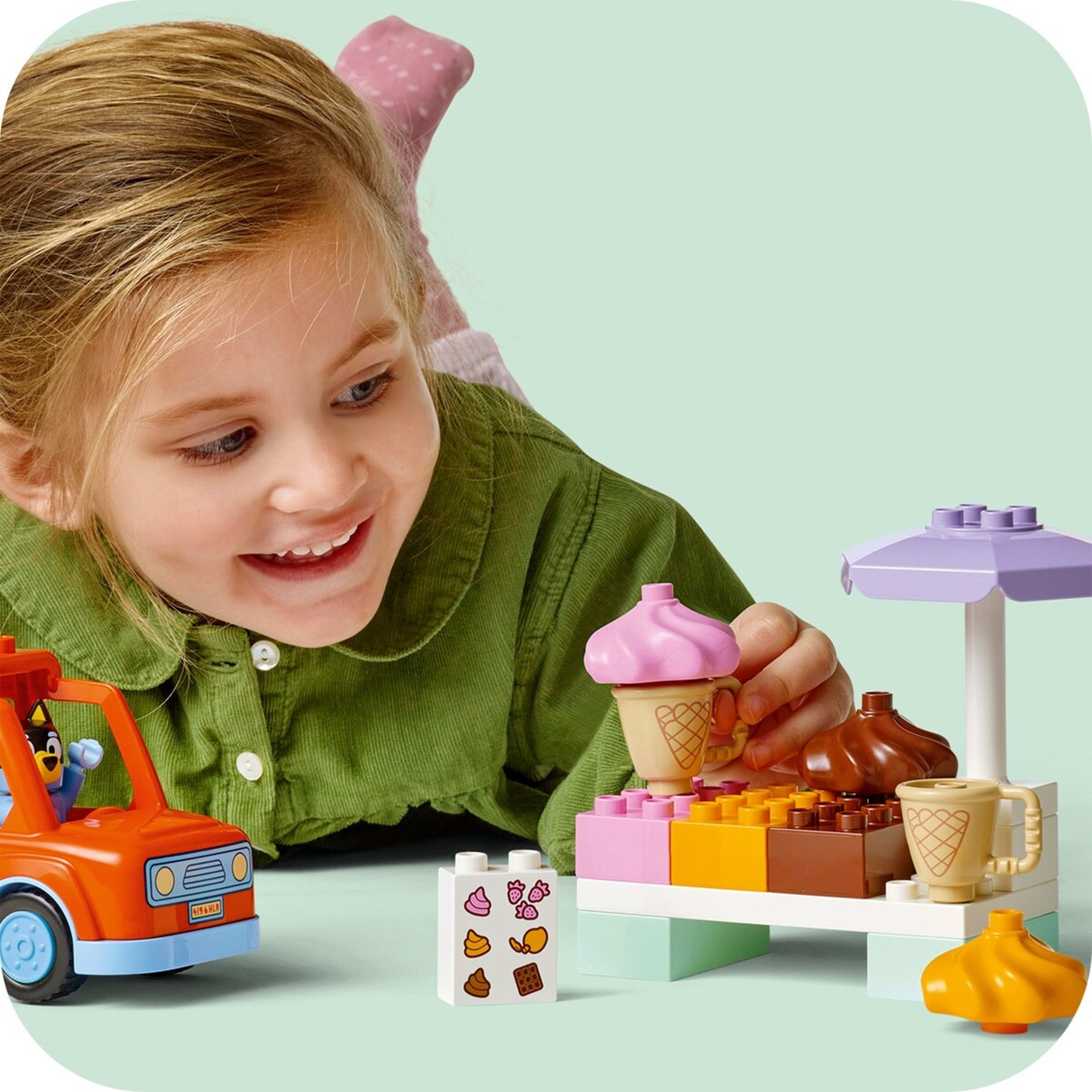 6 LEGO DUPLO Bluey Ice Cream Trip with Bluey 10458, 6 of 10