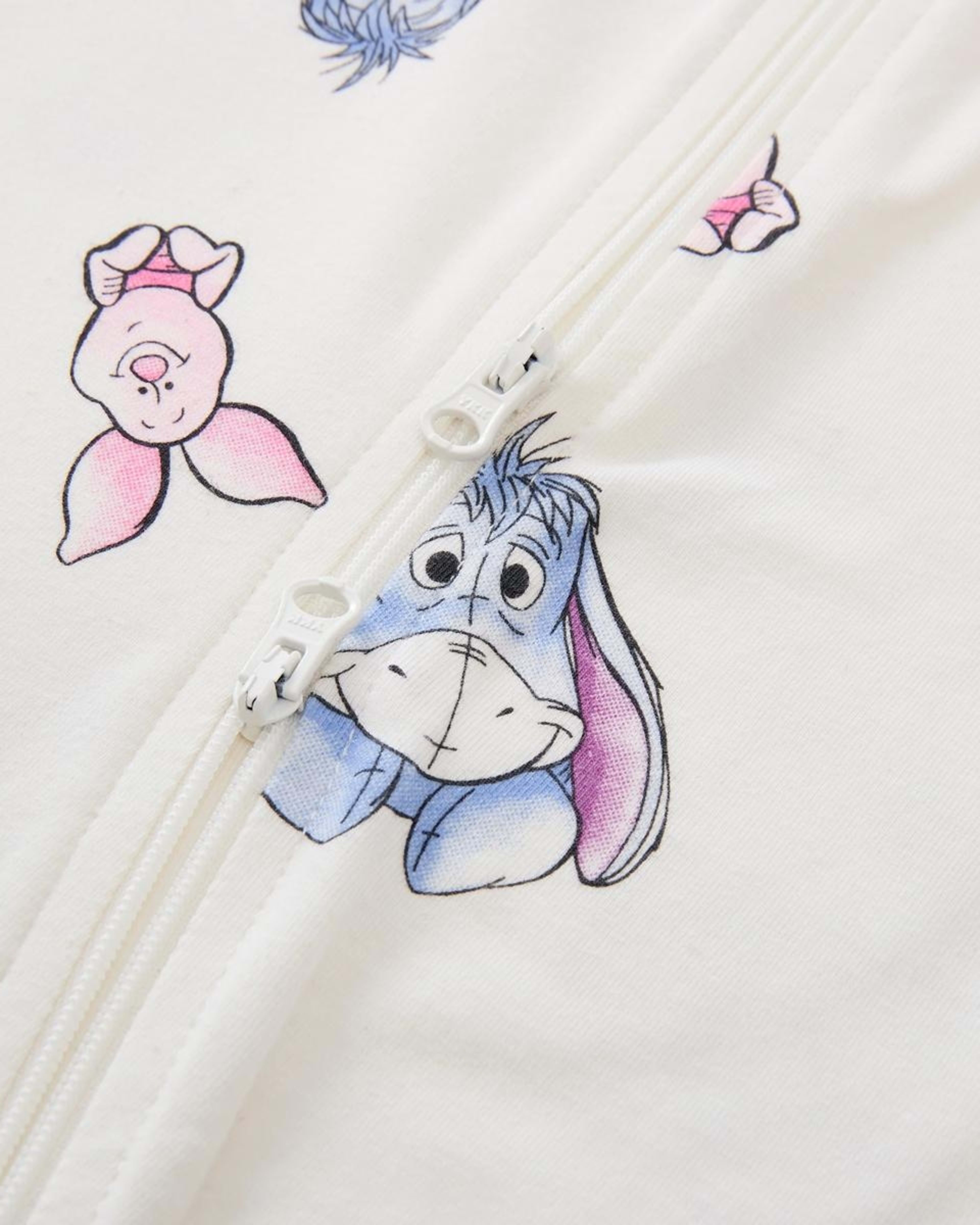 4 Winnie the Pooh License Romper Winnie, 4 of 4