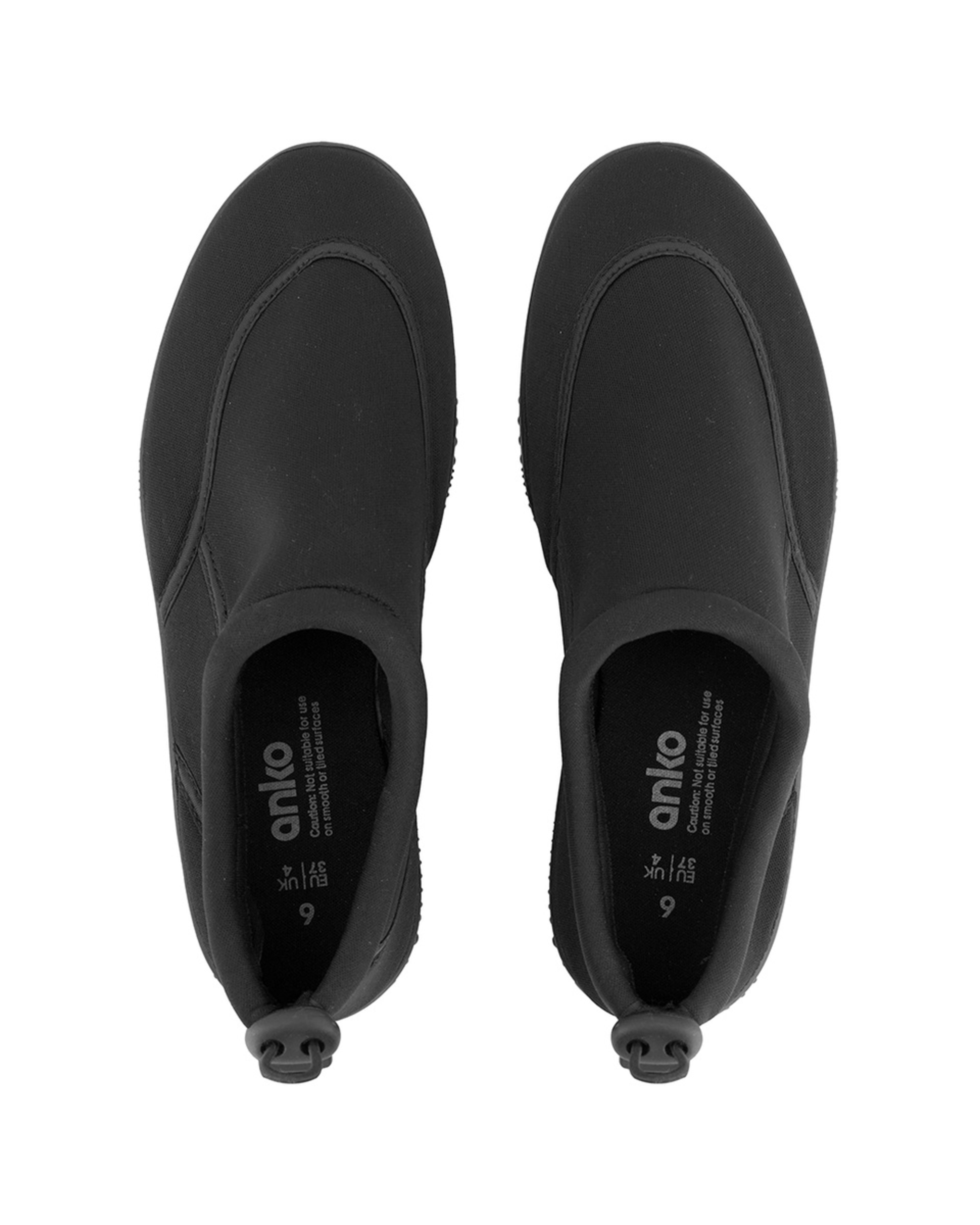 2 Beach Aqua Sock Sandals Black, 2 of 5