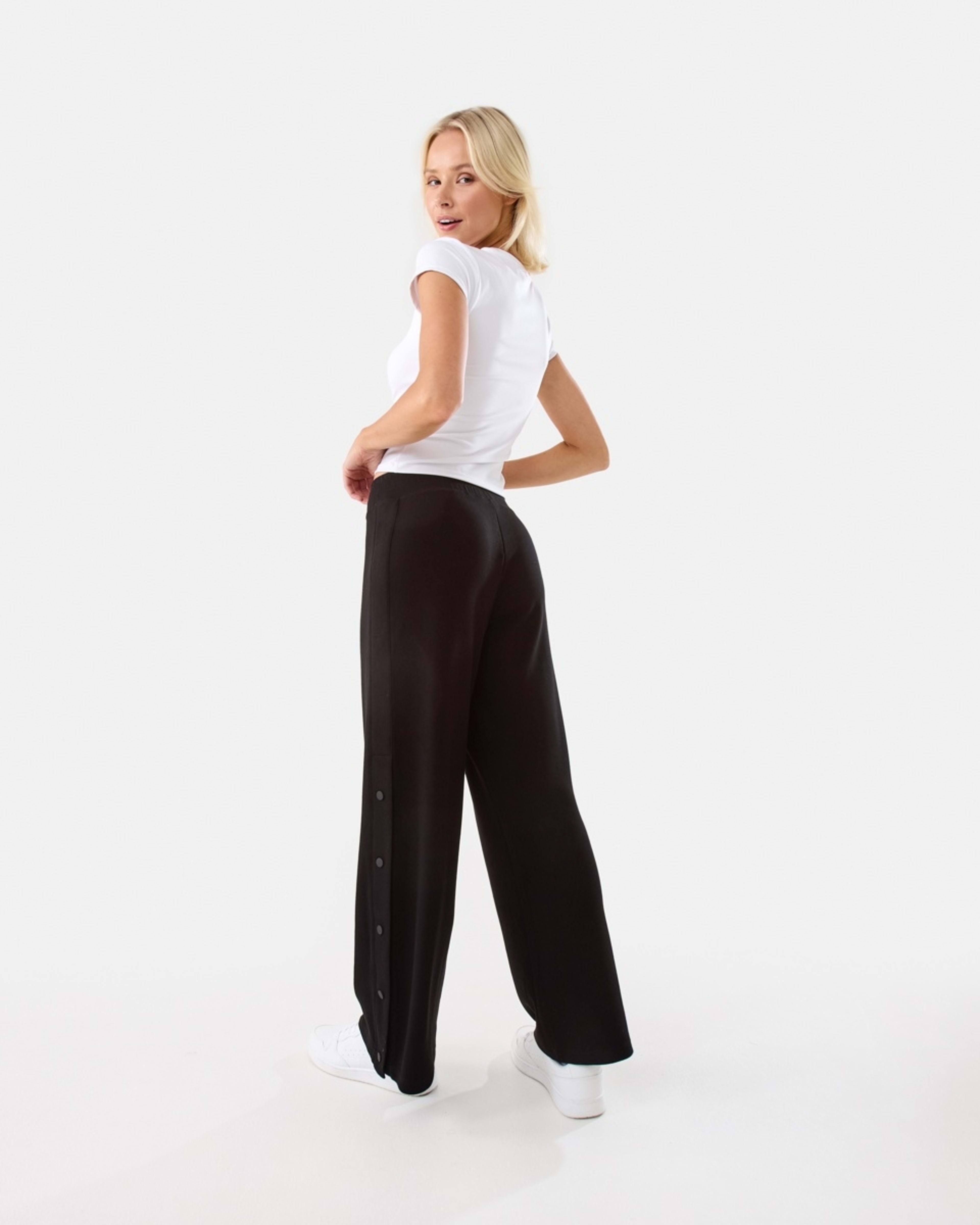 4 Active Womens Snap Trackpants Black, 4 of 7