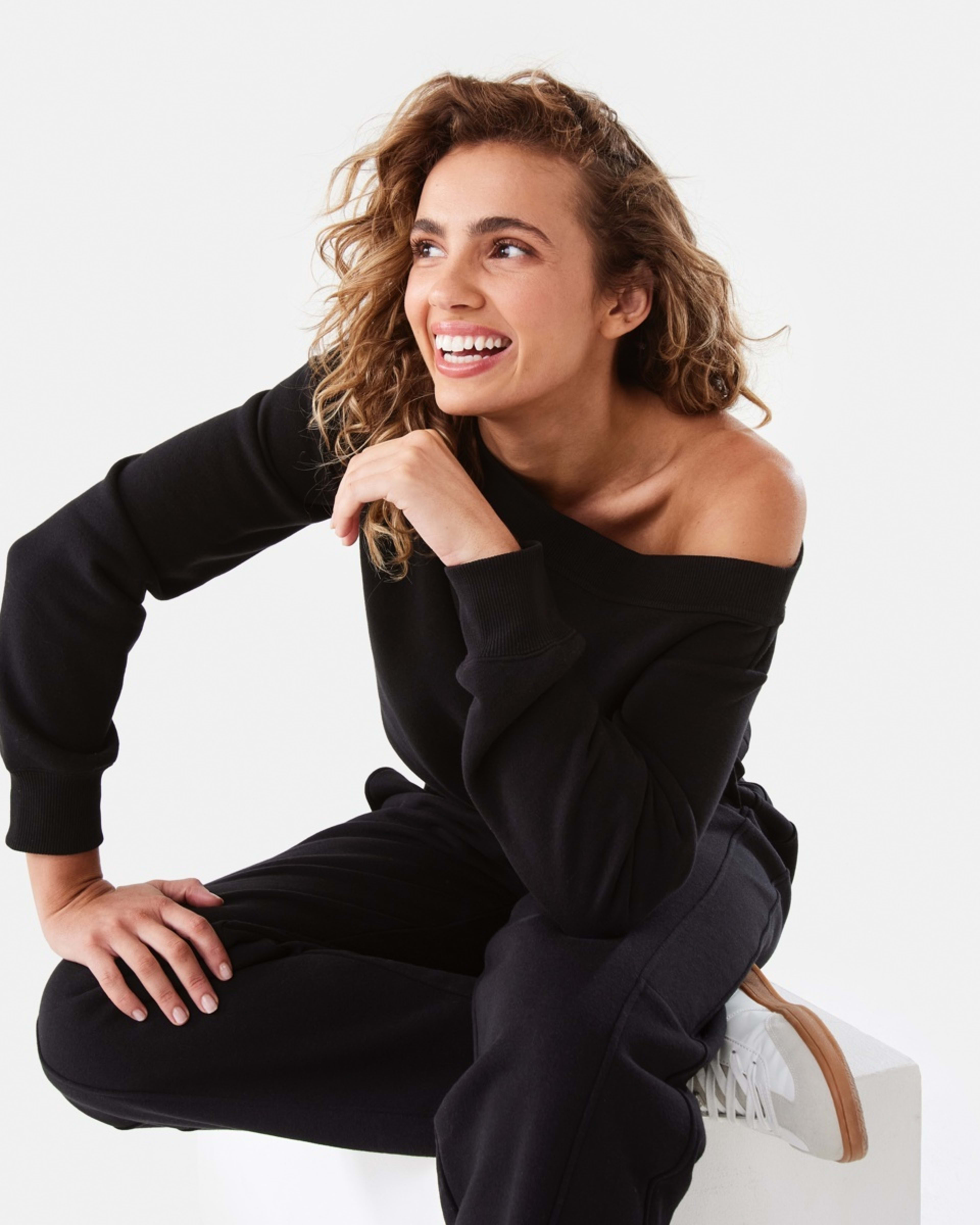 7 Off Shoulder Sweatshirt Black, 7 of 10