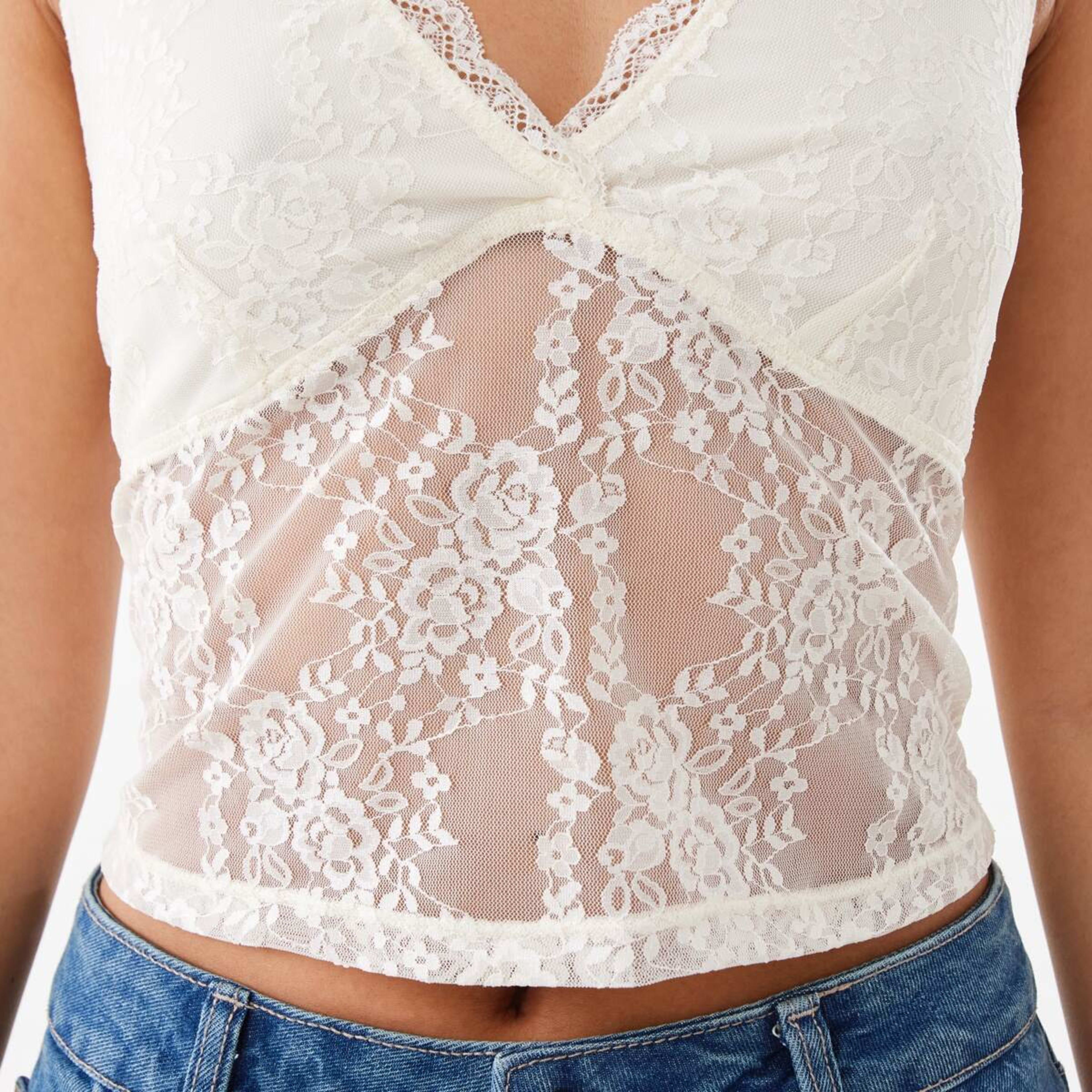 8 Sleeveless Lace Halter Top Prtn White, 8 of 10