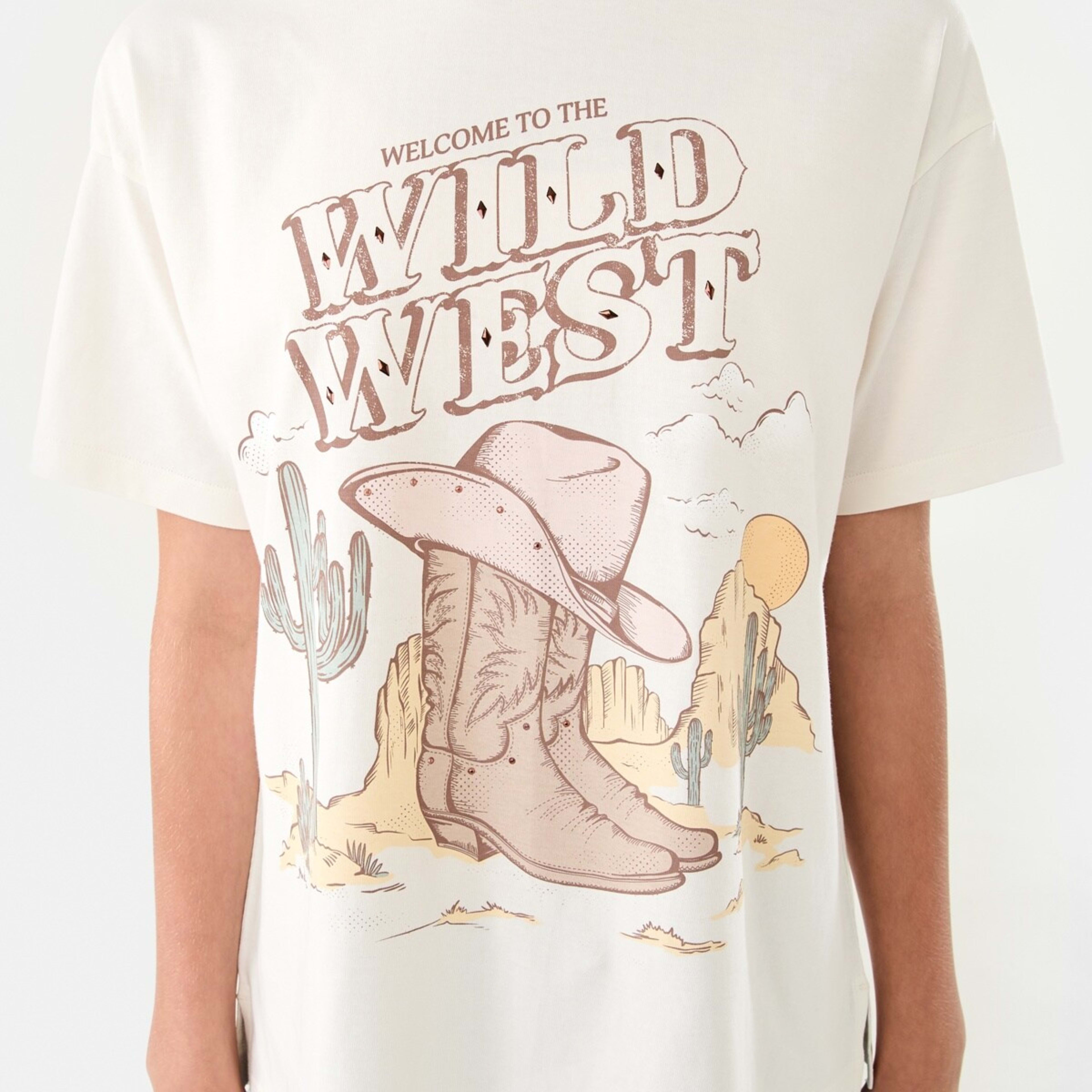 4 Oversized T-shirt Cowgirl Wildwest Cream, 4 of 10