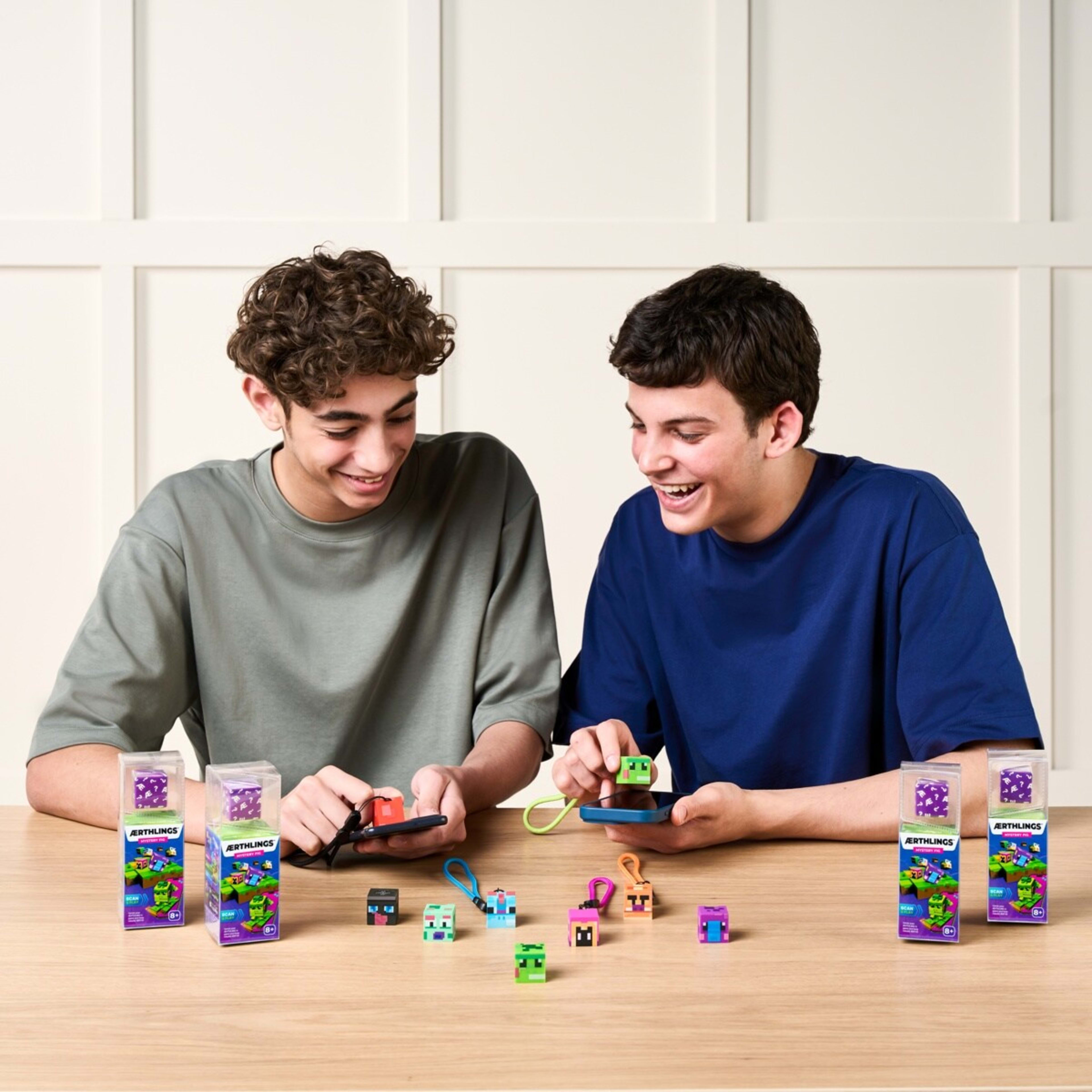 10 Aerthlings Mystery Box Single Pack - Assorted, 10 of 11