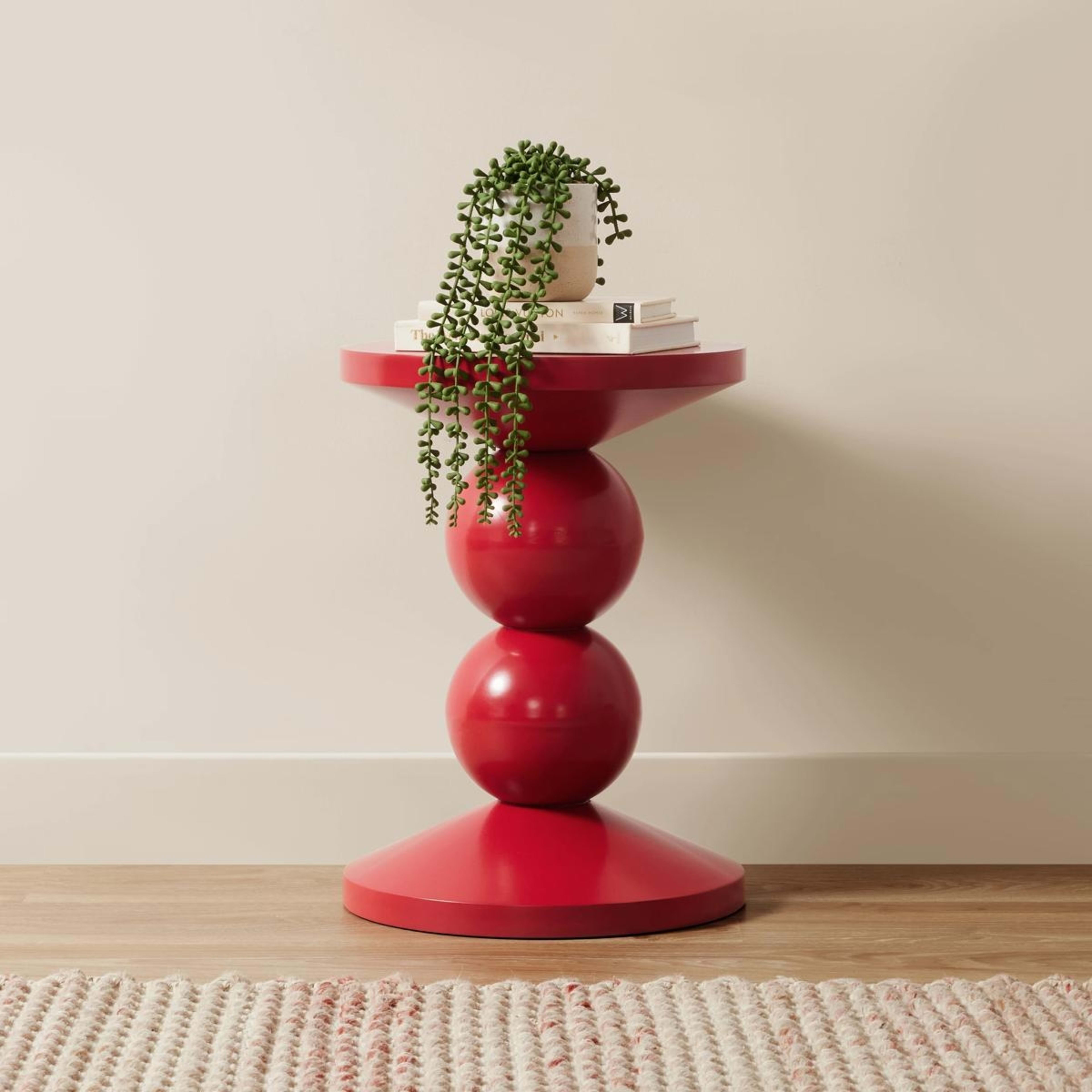 1 Hourglass Side Table