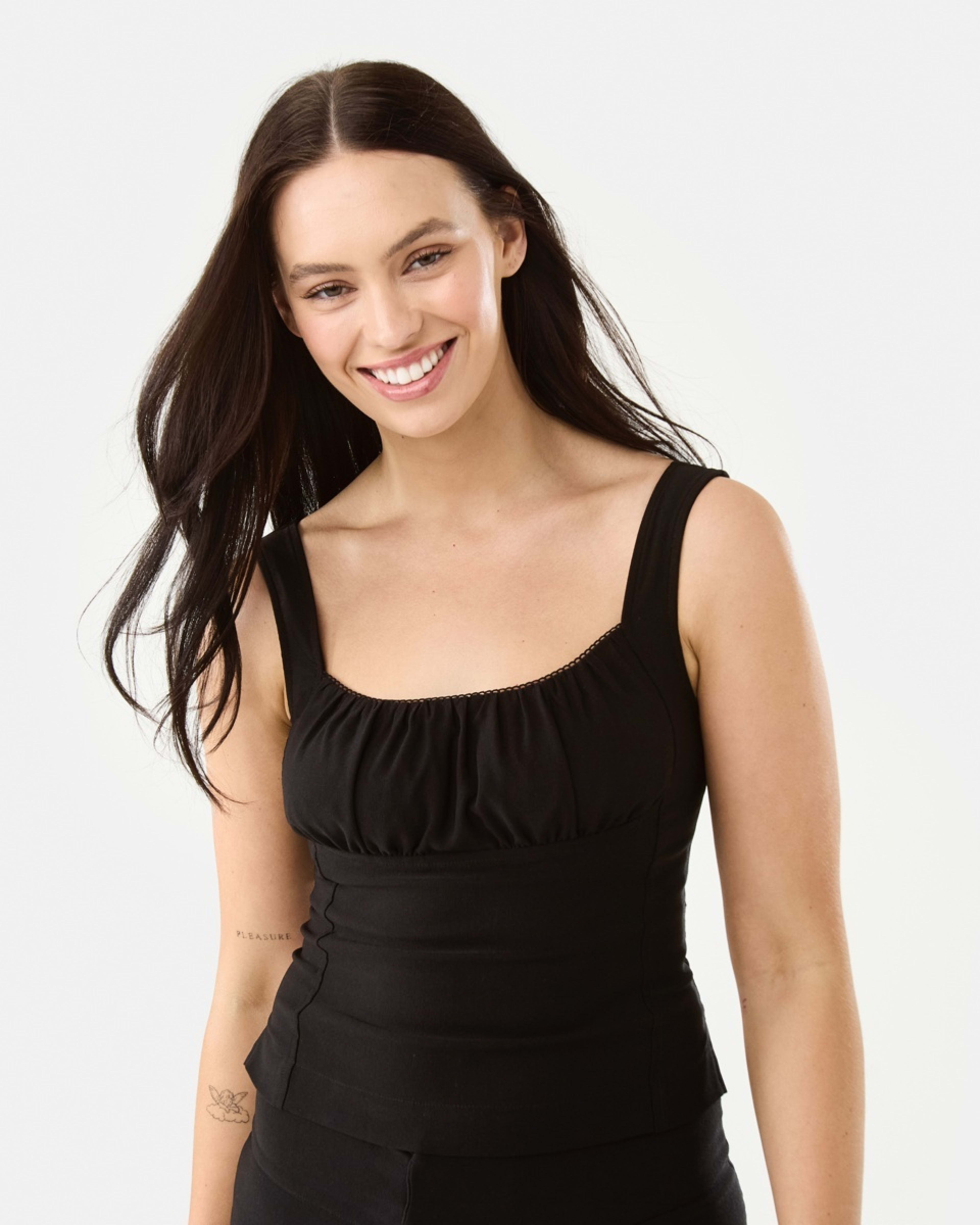 1 Sleeveless Tailored Top Black