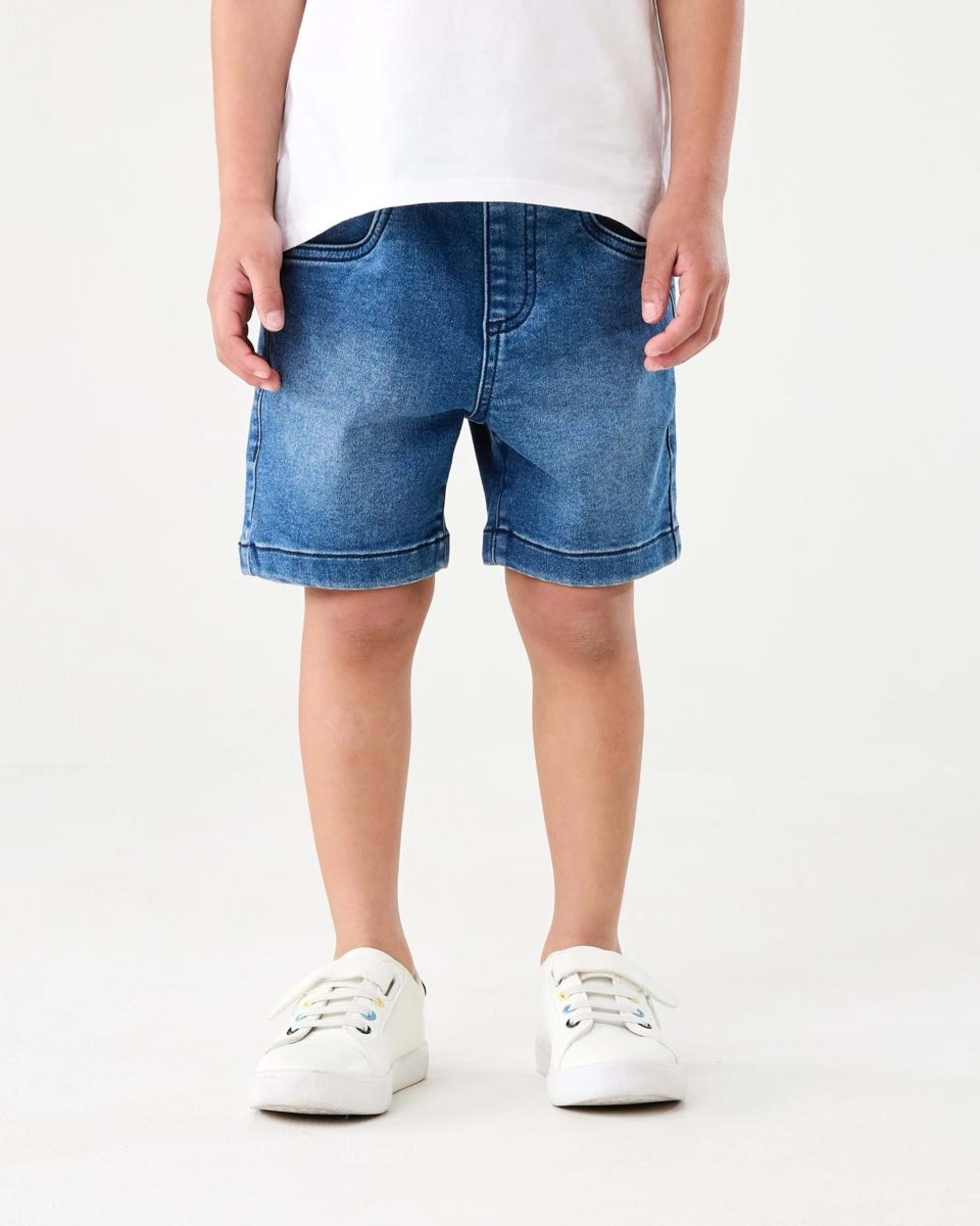1 Knit Denim Shorts MID WASH, 1 of 6