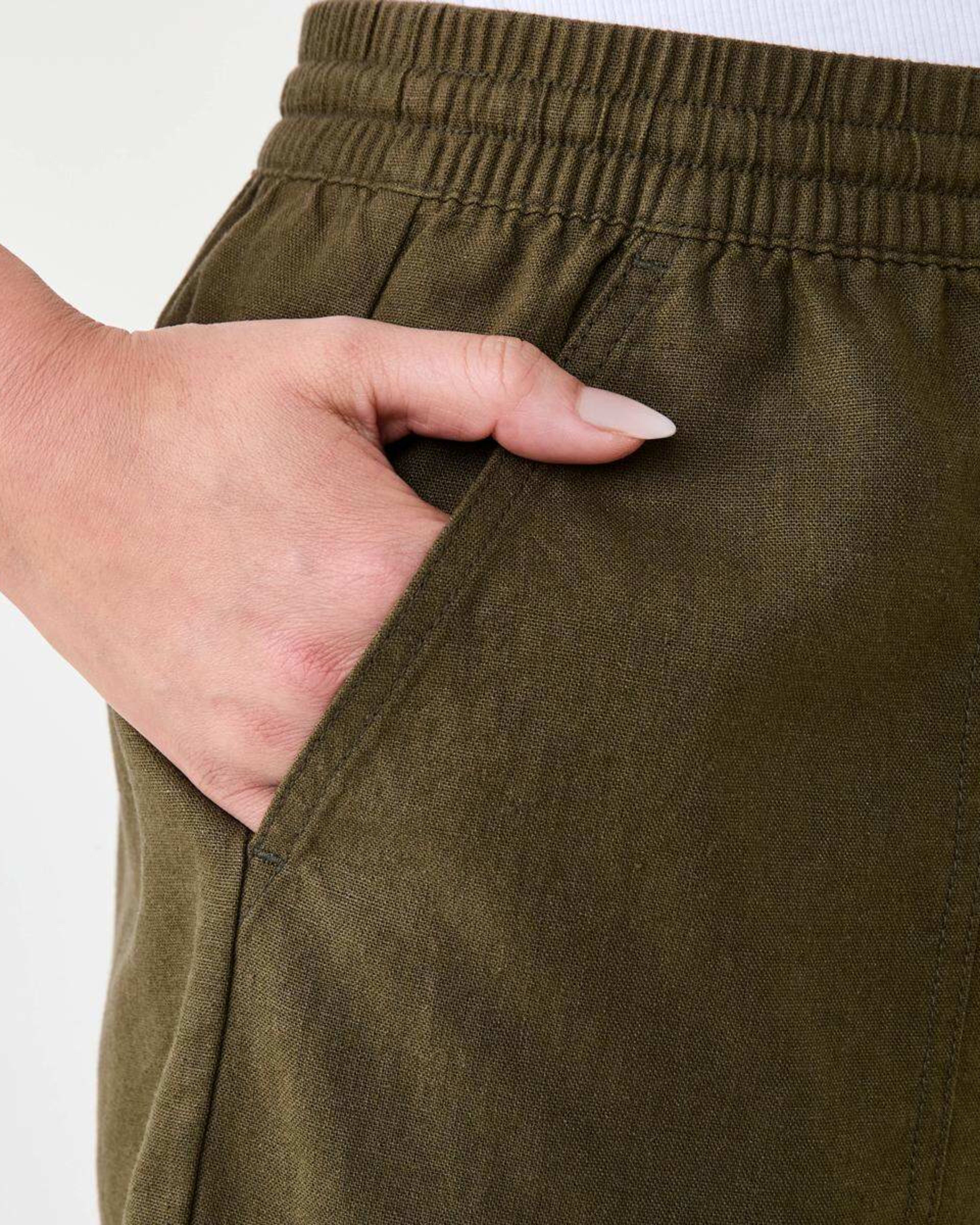 5 Linen Blend Patch Pocket Shorts Deep Olive, 5 of 6