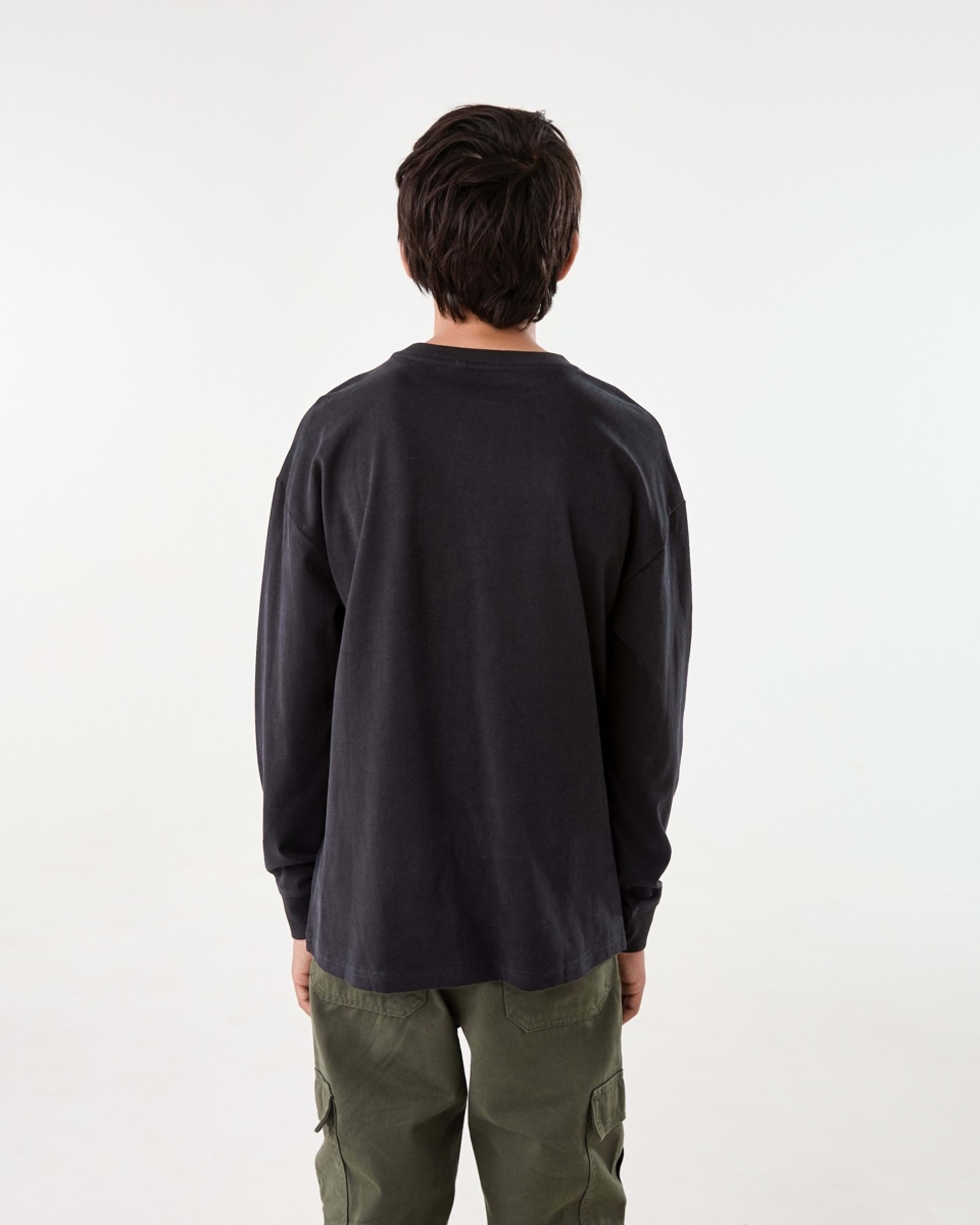 2 Heavyweight Oversized Long Sleeve T-shirt Black, 2 of 9