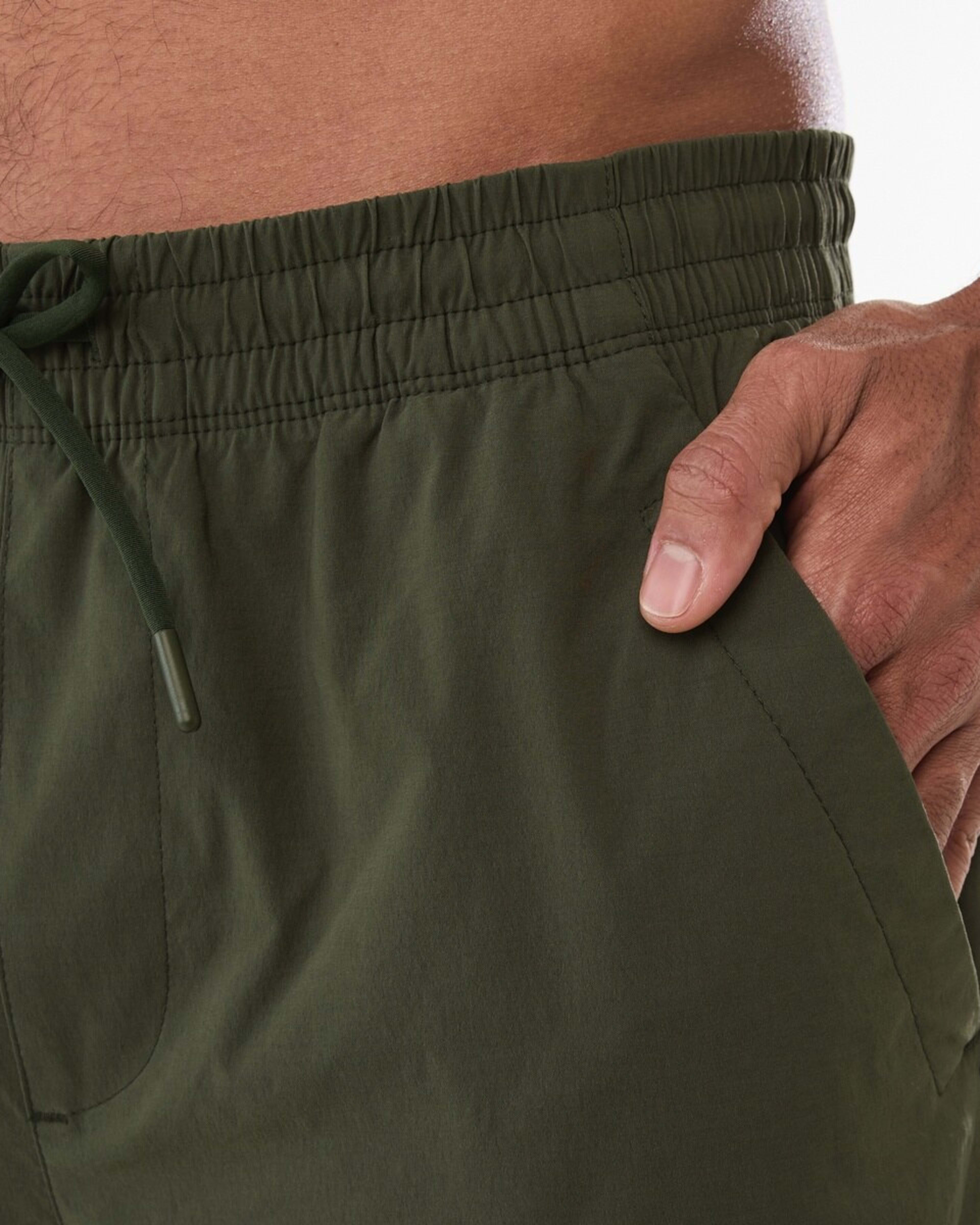 5 Active Mens Woven Cargo Pants DEEPEST GREEN, 5 of 6