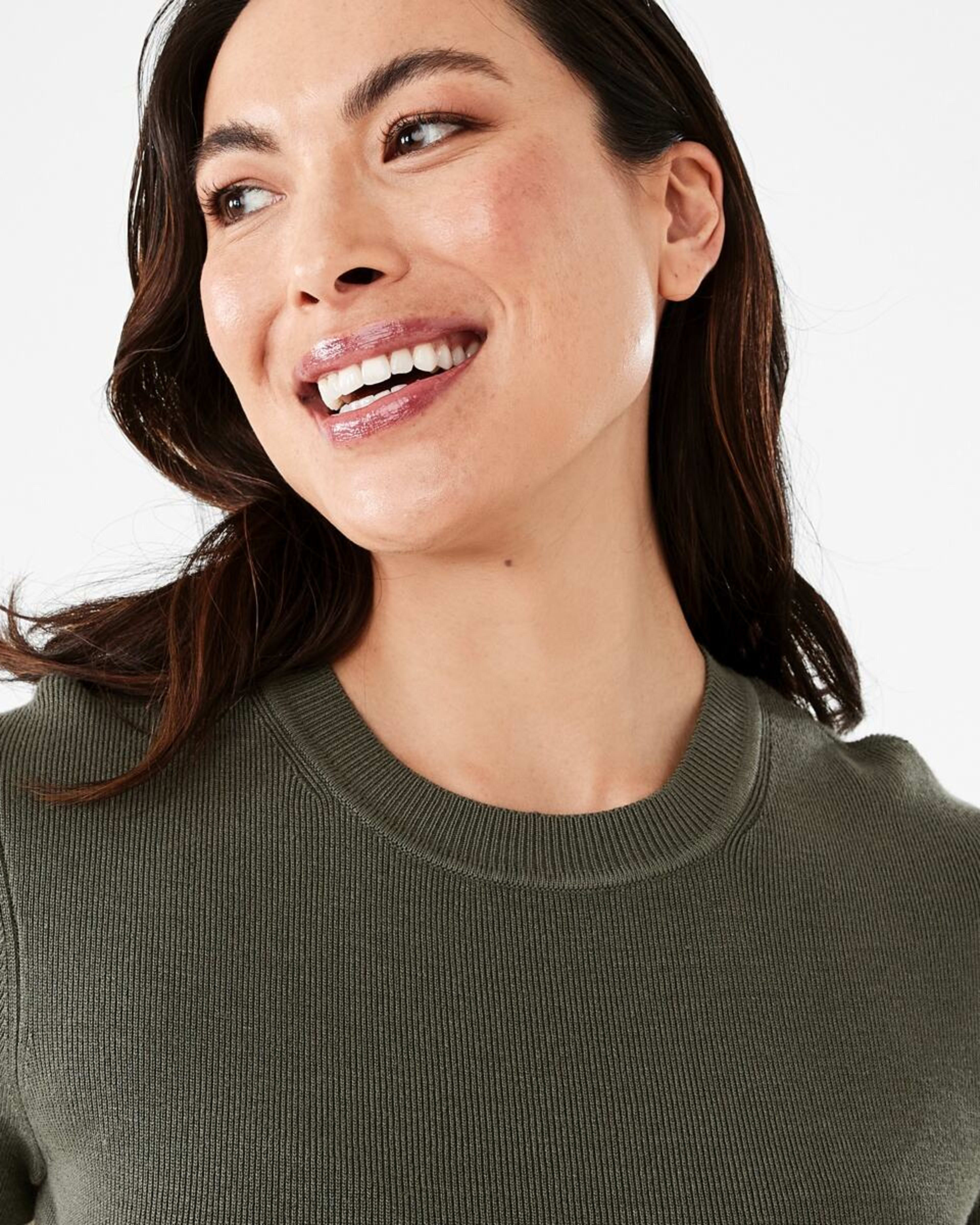 4 Short Sleeve True Knit Fitted T-shirt OLIVE LEAF, 4 of 5